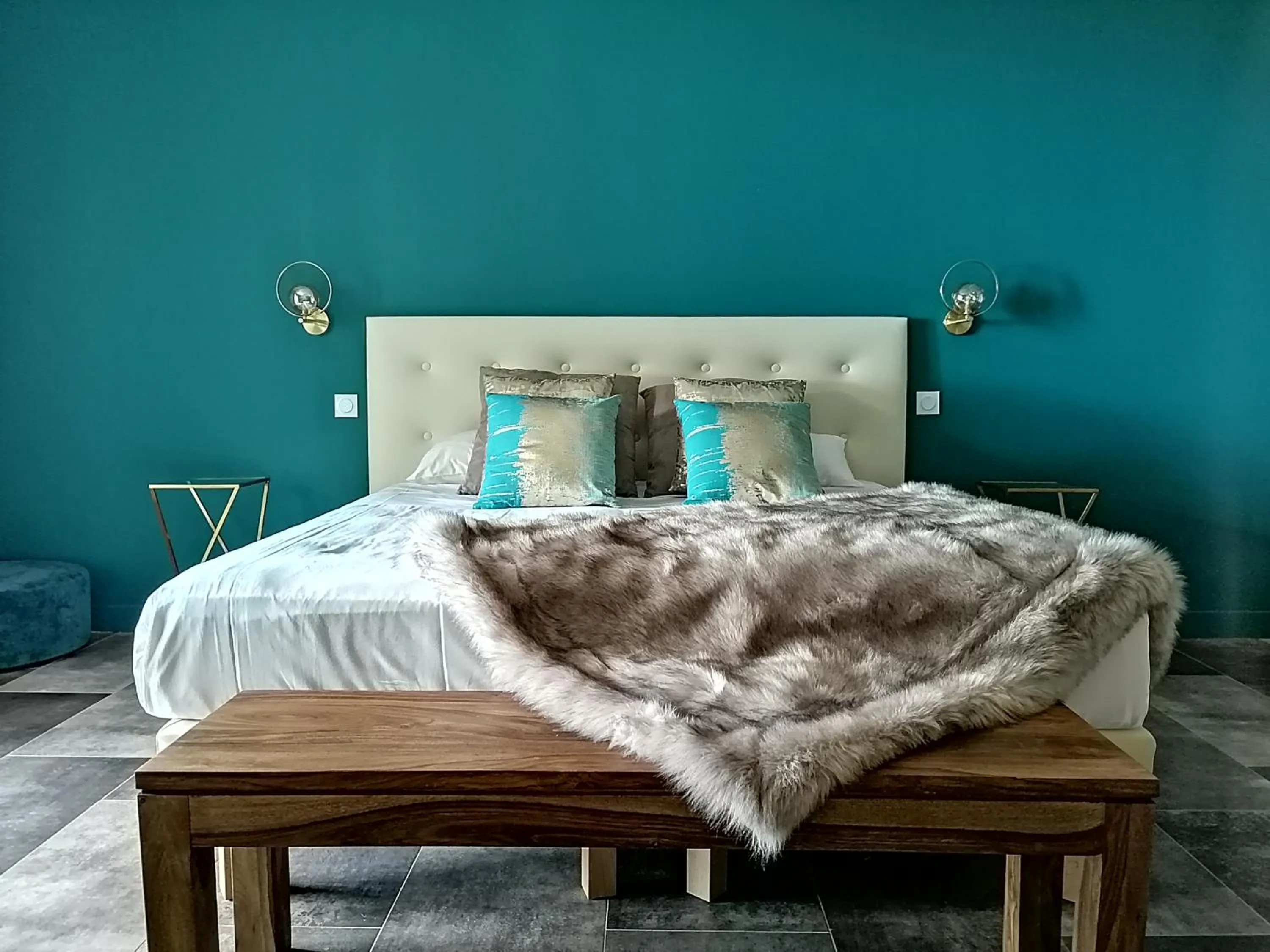 Bed in Auberge Ferayola