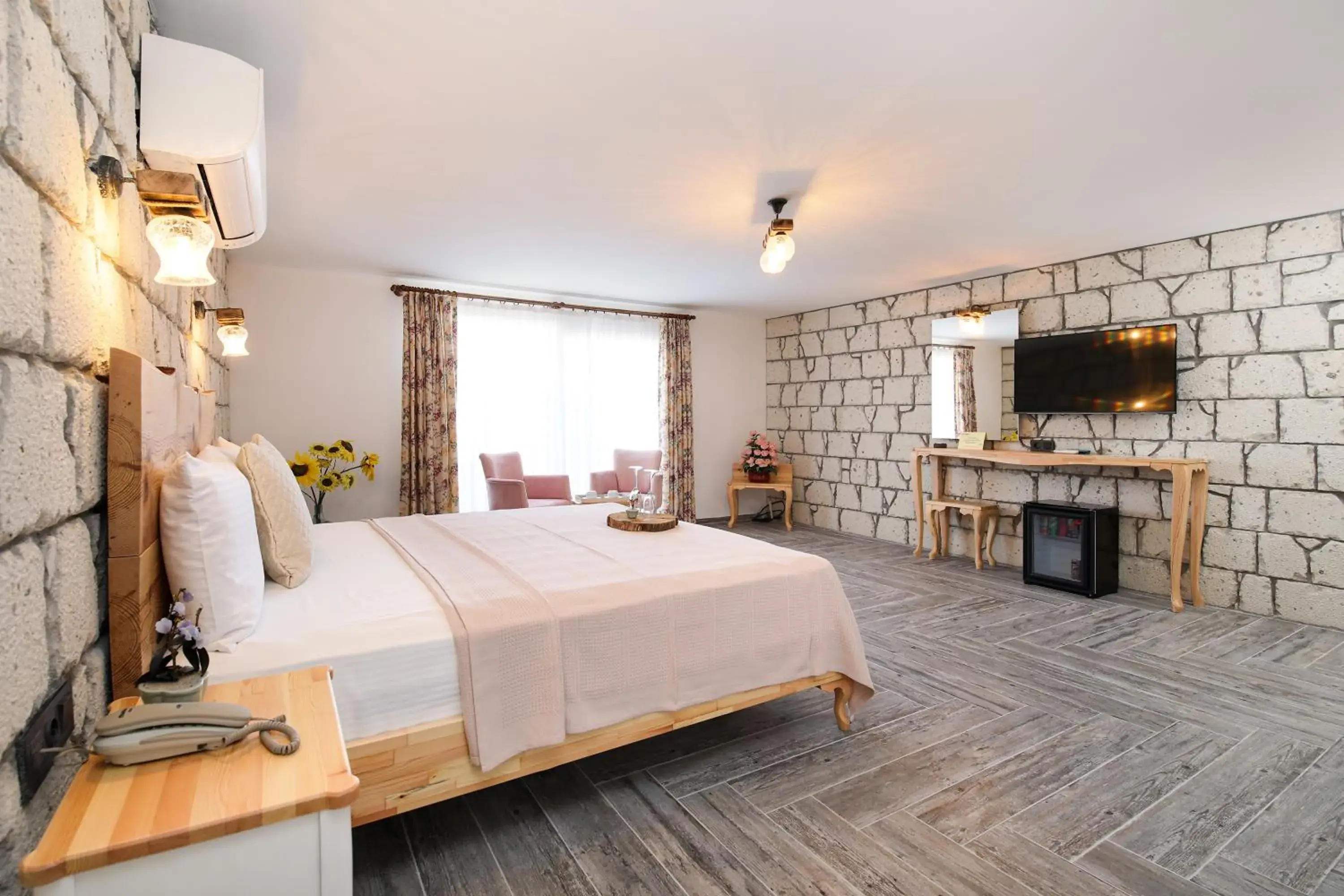 Photo of the whole room, Bed in Twins Hotel Çeşme Photo of the whole room, Bed in Twins Hotel Çeşme