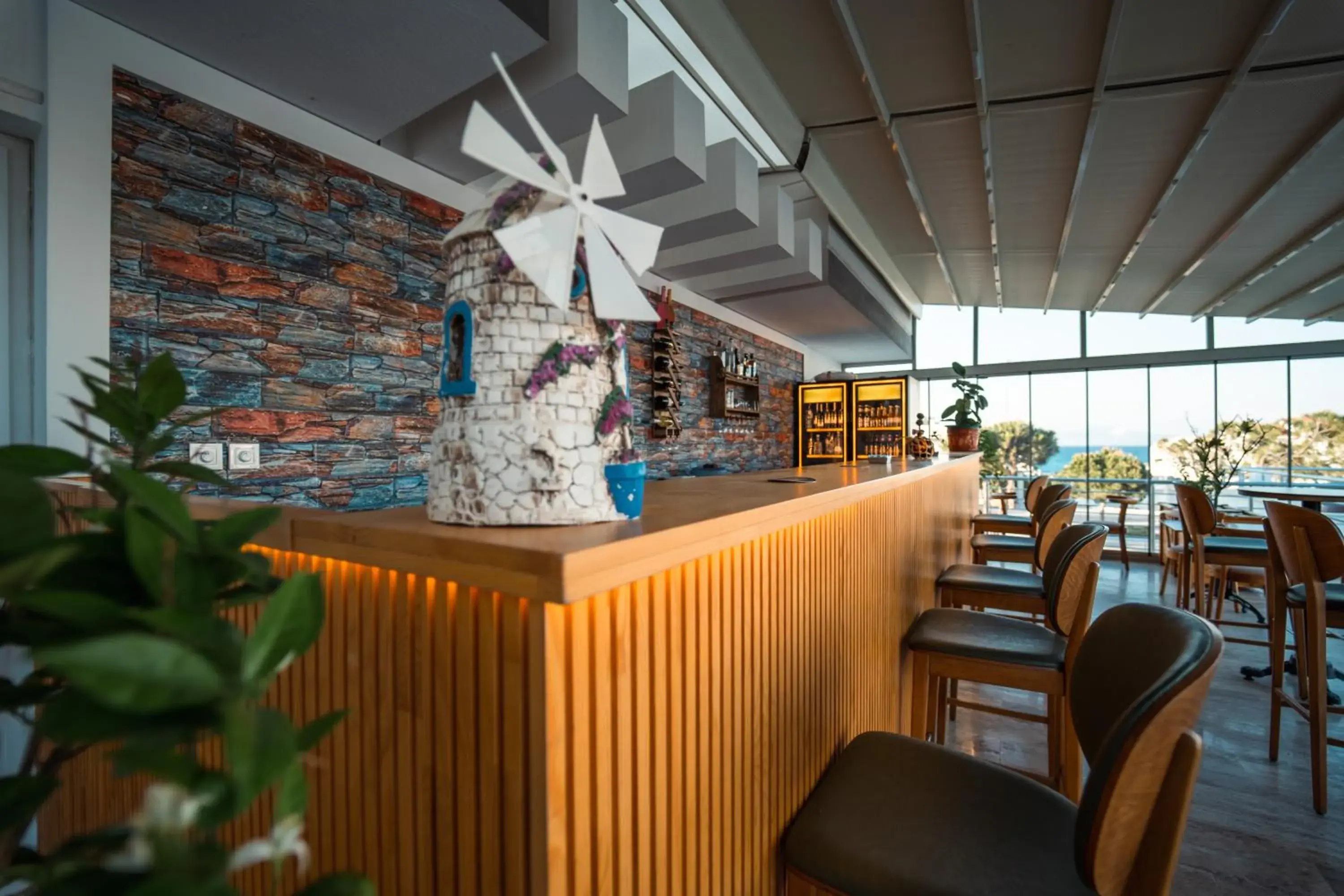 Lounge or bar in Twins Hotel Çeşme Lounge or bar in Twins Hotel Çeşme