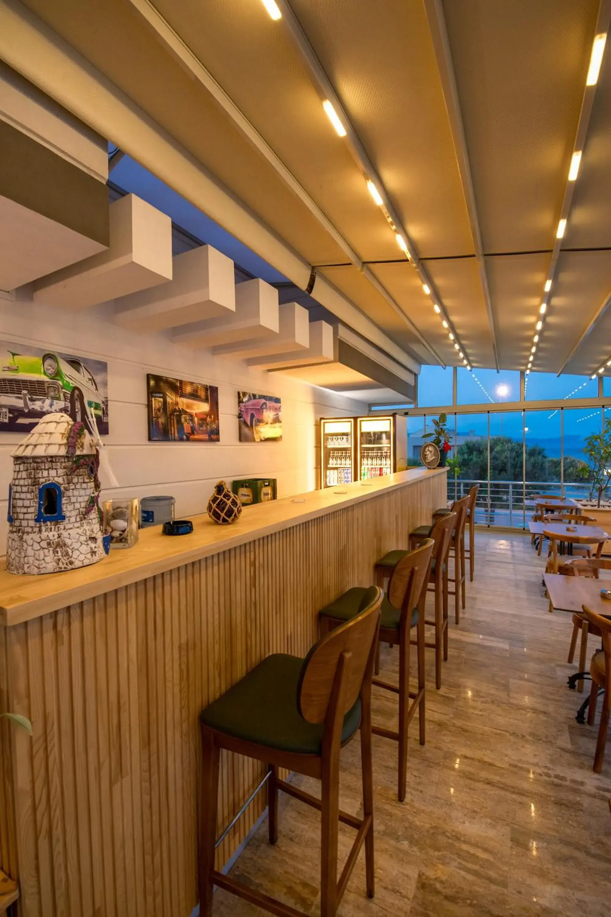 Lounge or bar in Twins Hotel Çeşme Lounge or bar in Twins Hotel Çeşme