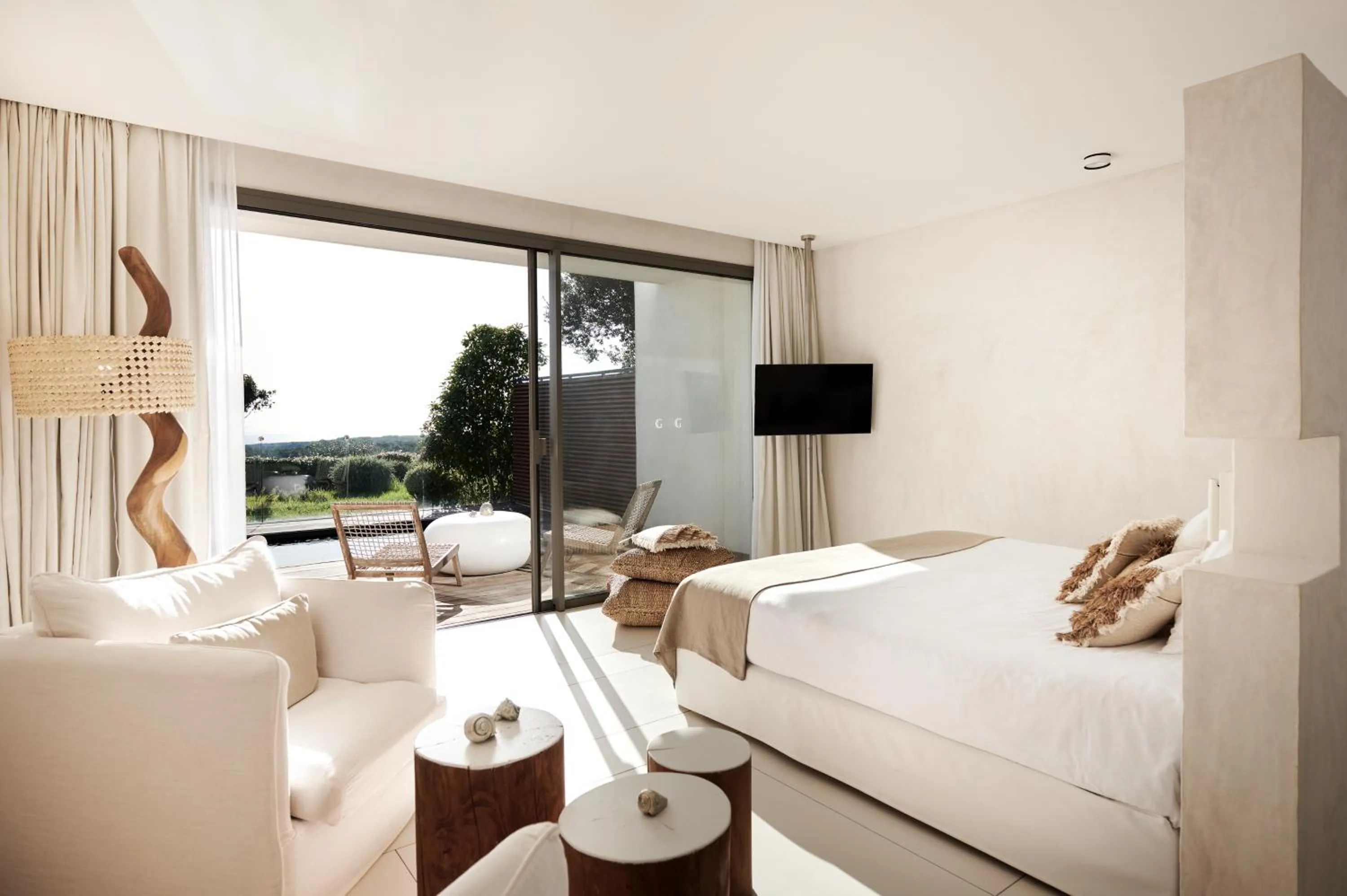 Bedroom, Bed in Hôtel Cala di Greco