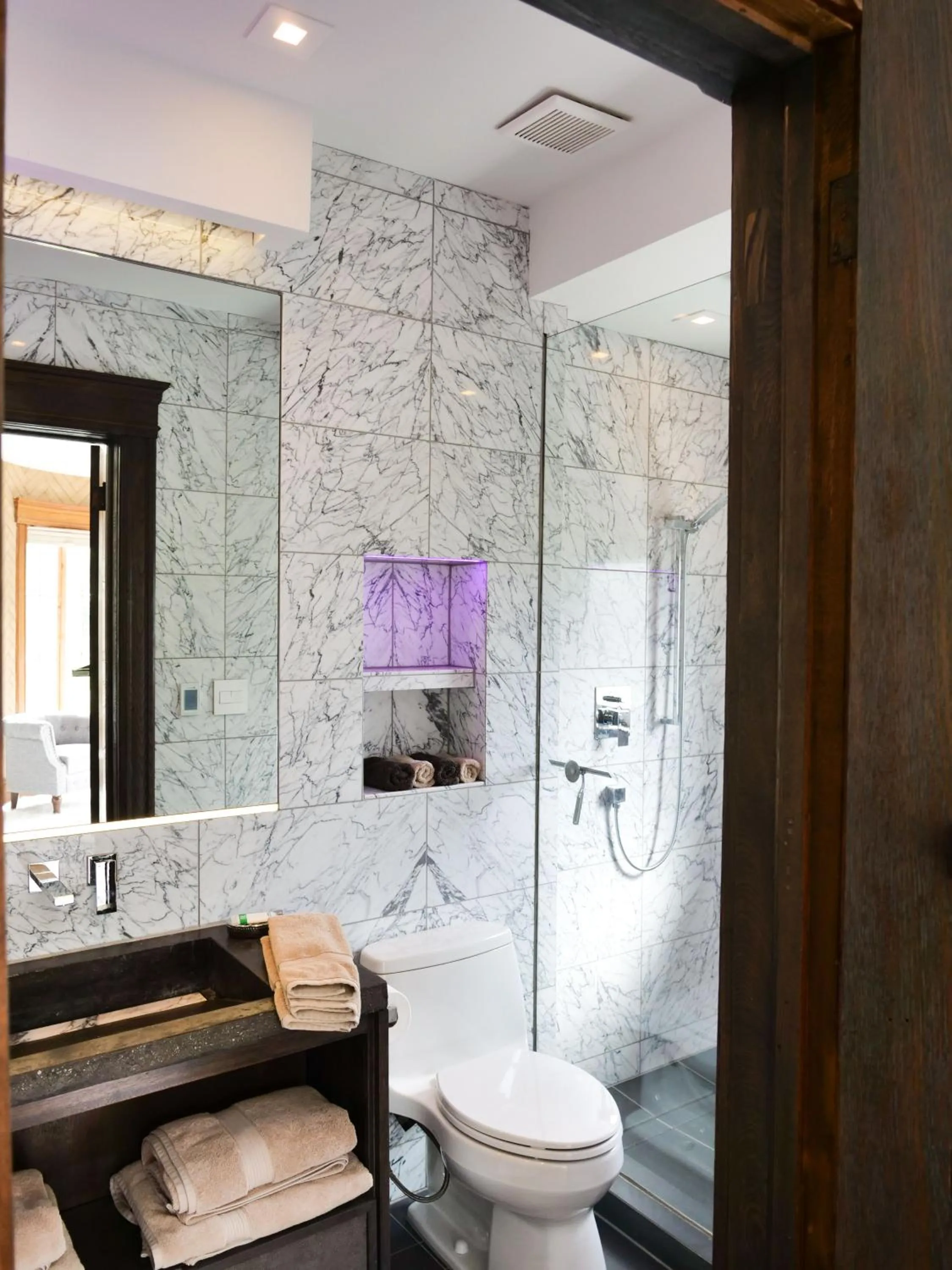 Shower in Shadowcrest