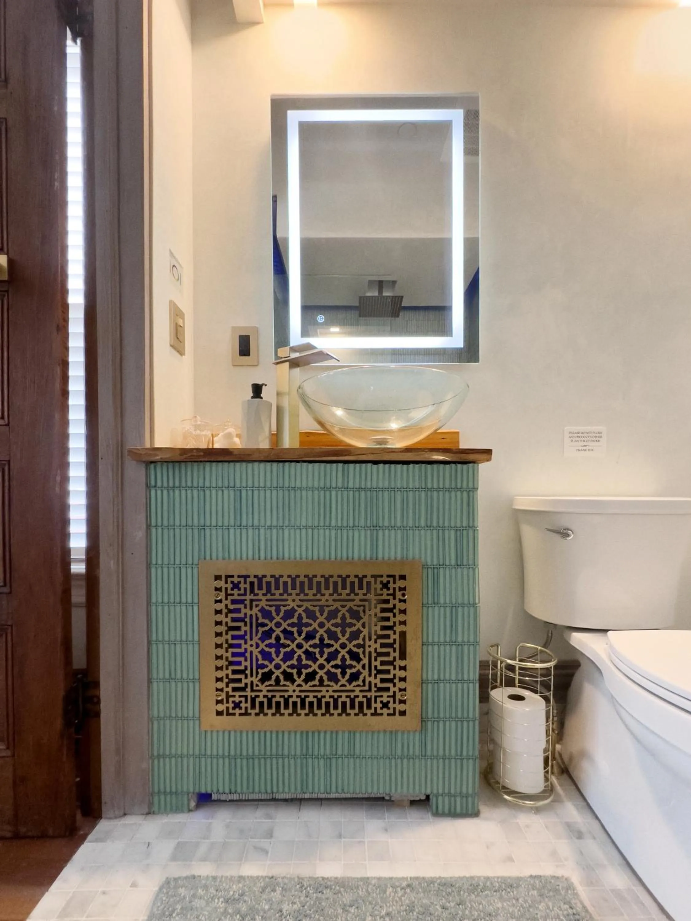 Toilet in Shadowcrest