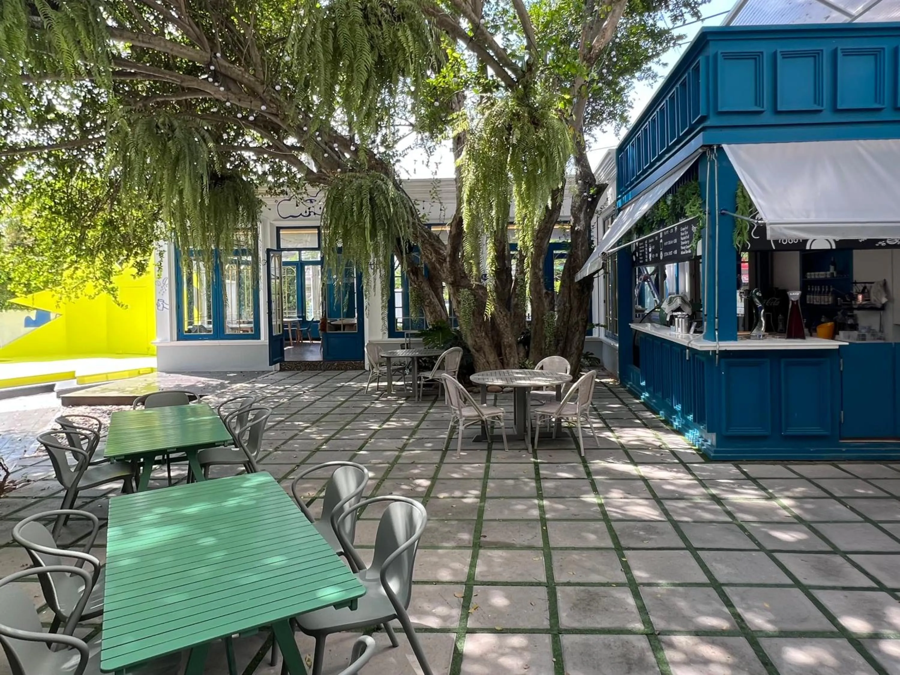 Restaurant/places to eat in PRS Hotel Pattaya