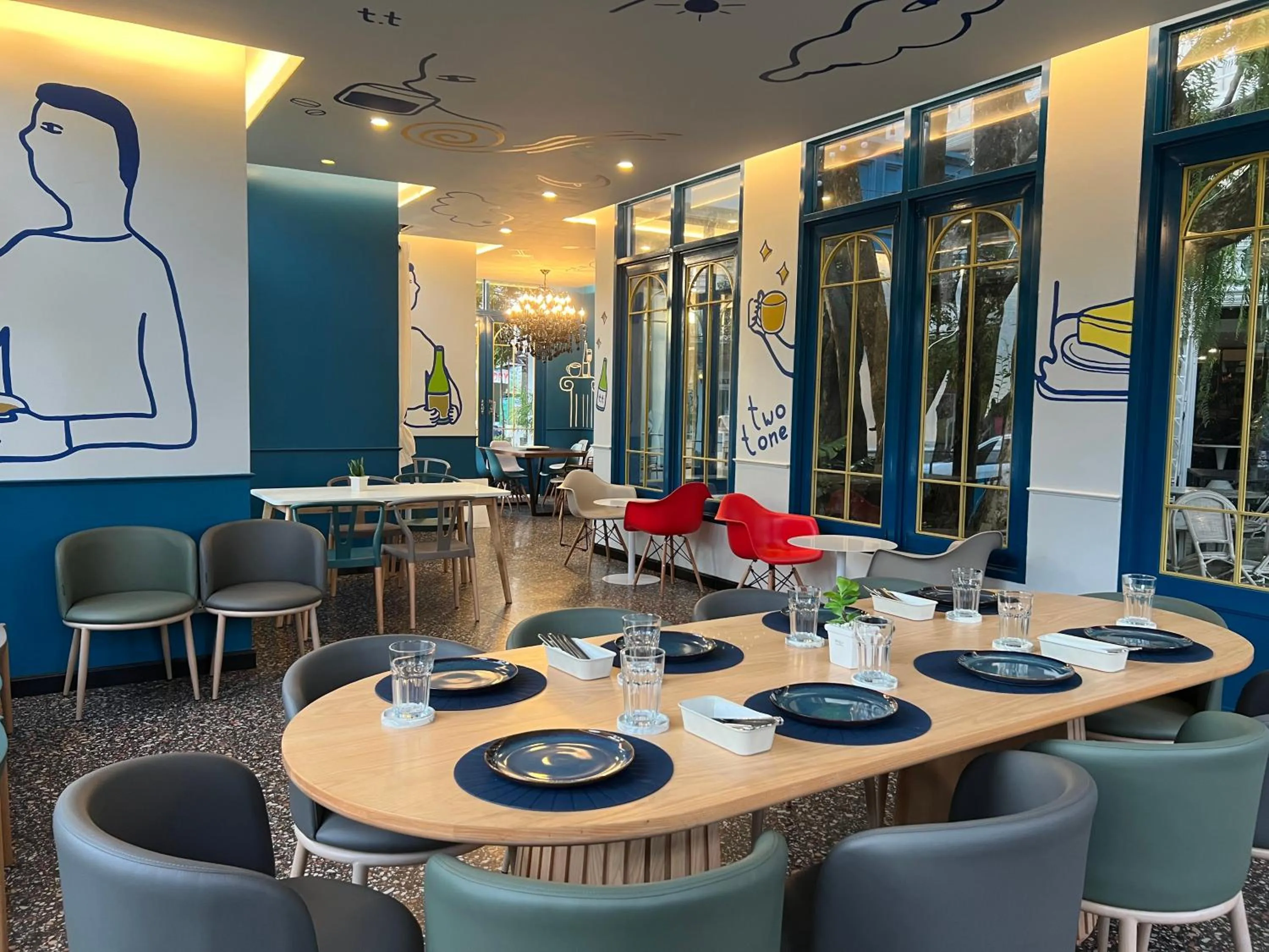 Restaurant/places to eat in PRS Hotel Pattaya