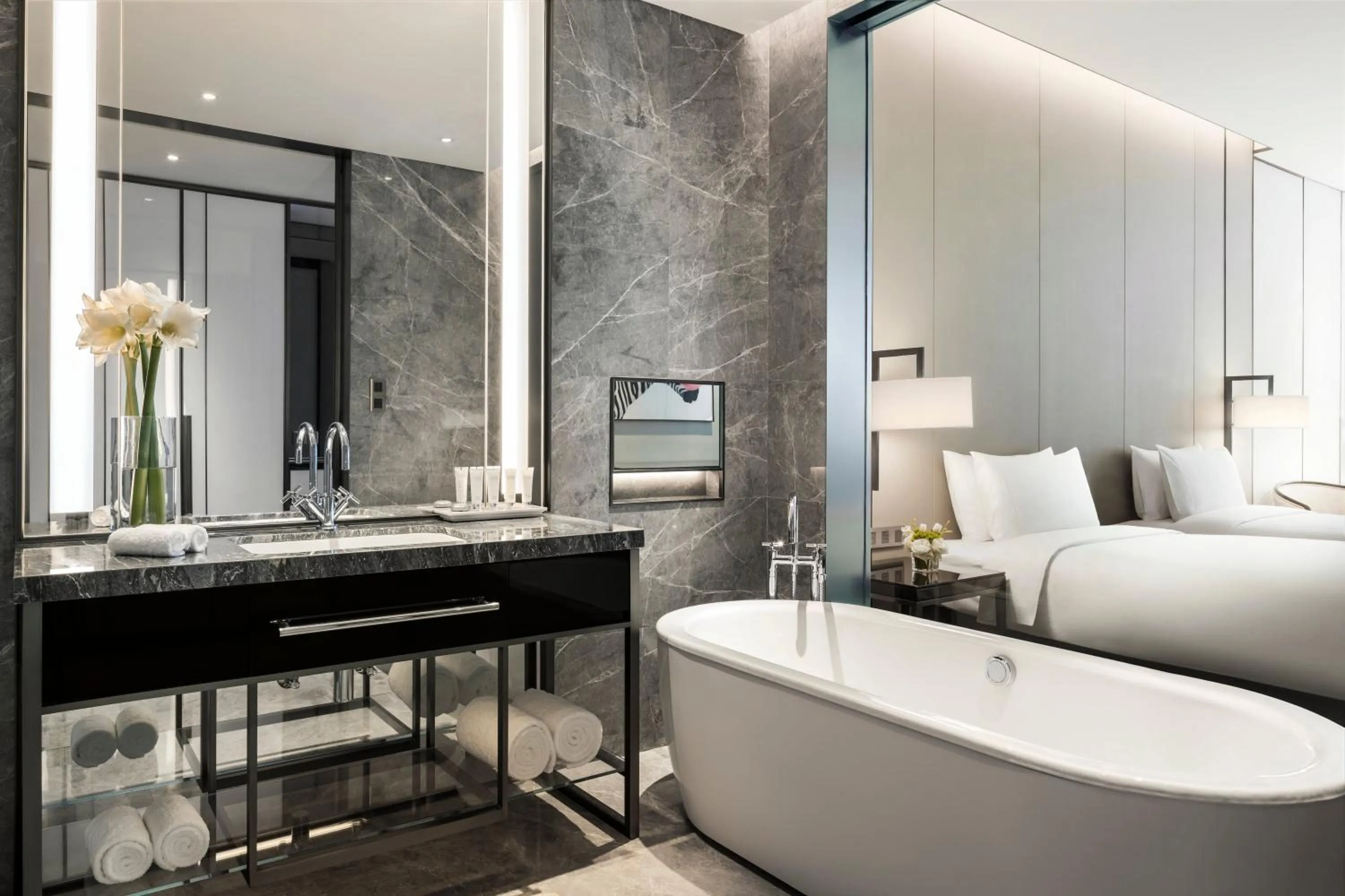 Bathroom, Bed in Niccolo Changsha