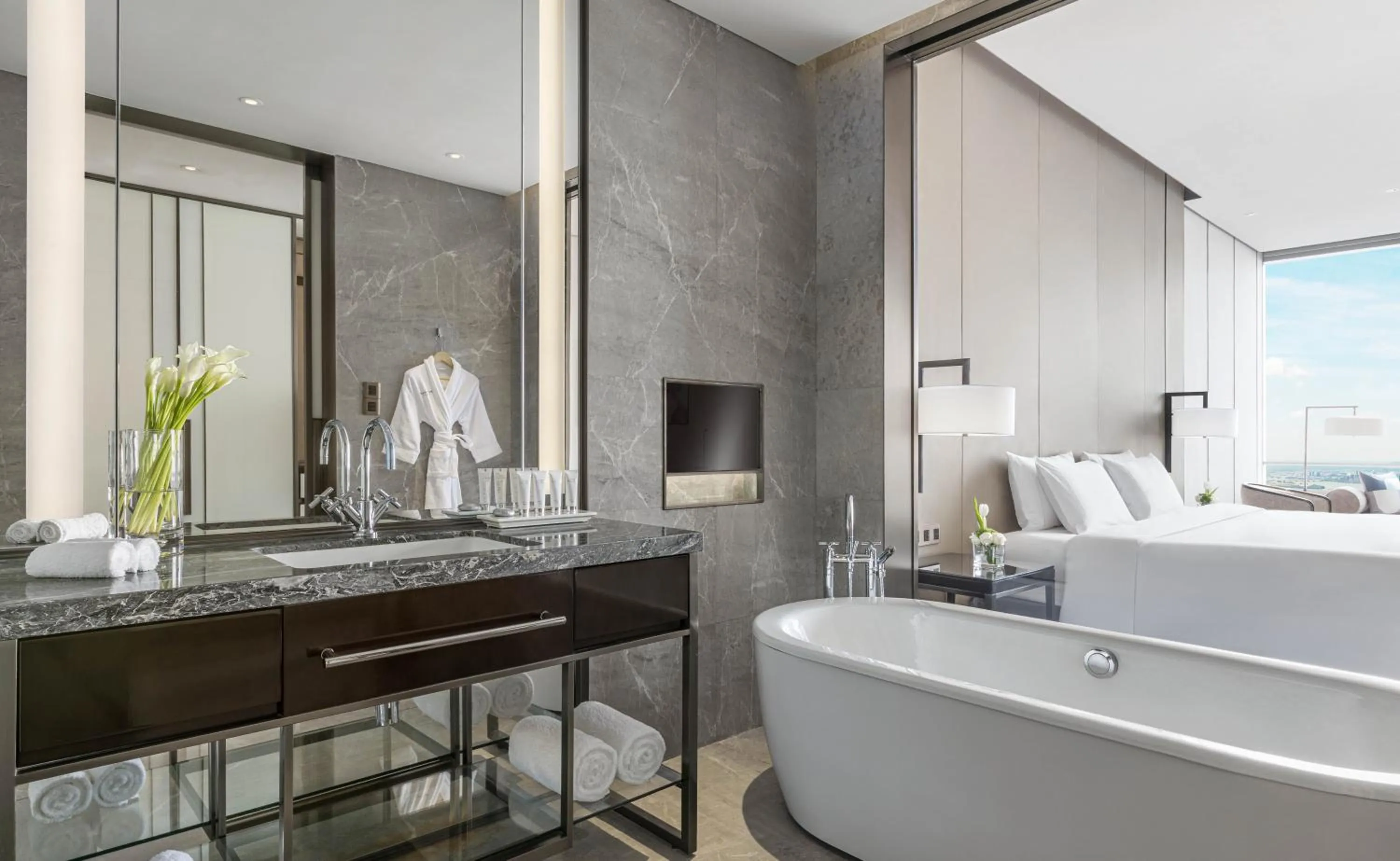 Bathroom, Bed in Niccolo Changsha
