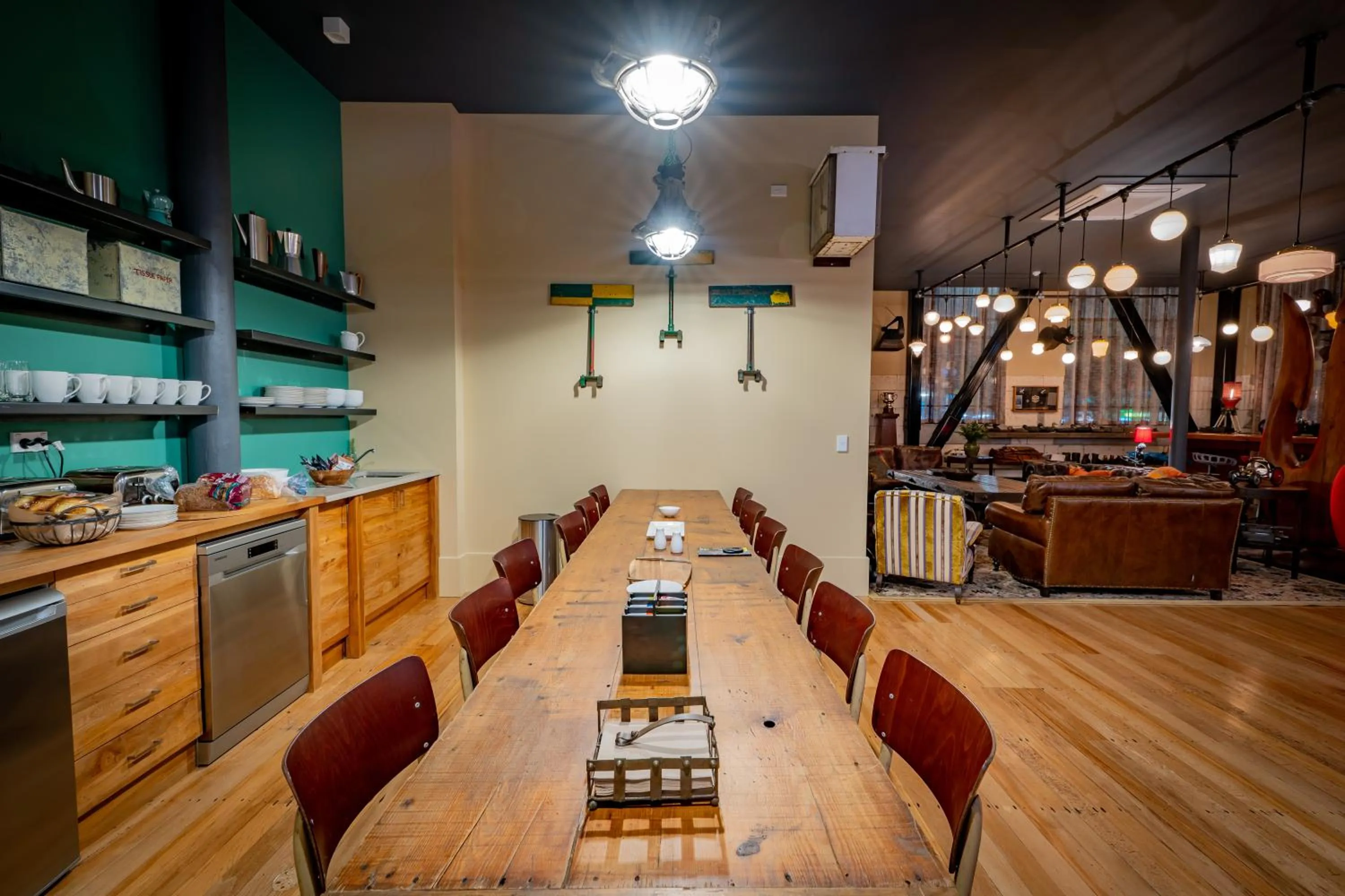 Communal kitchen in Poshtel