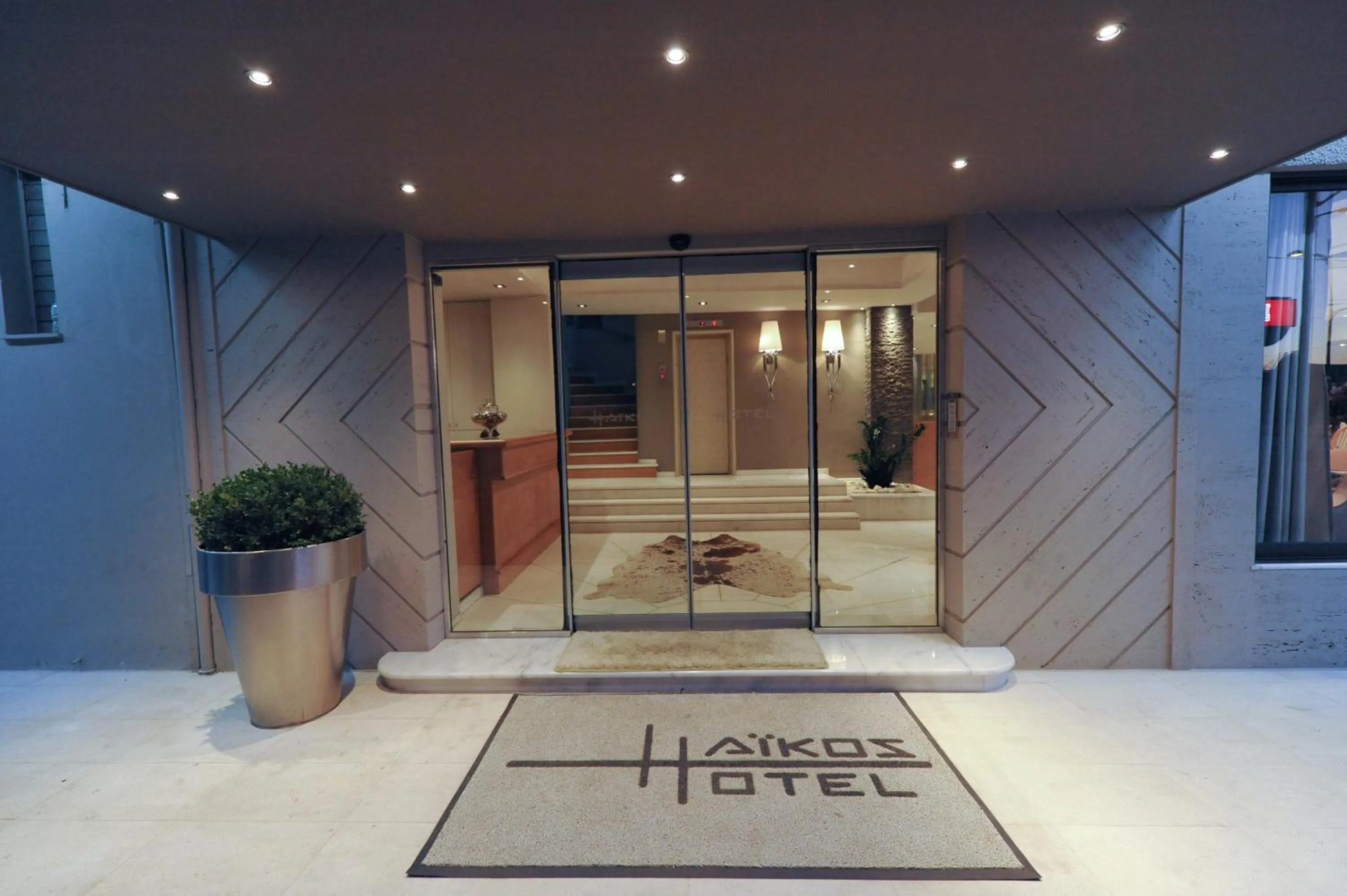 Facade/entrance in Haikos Hotel