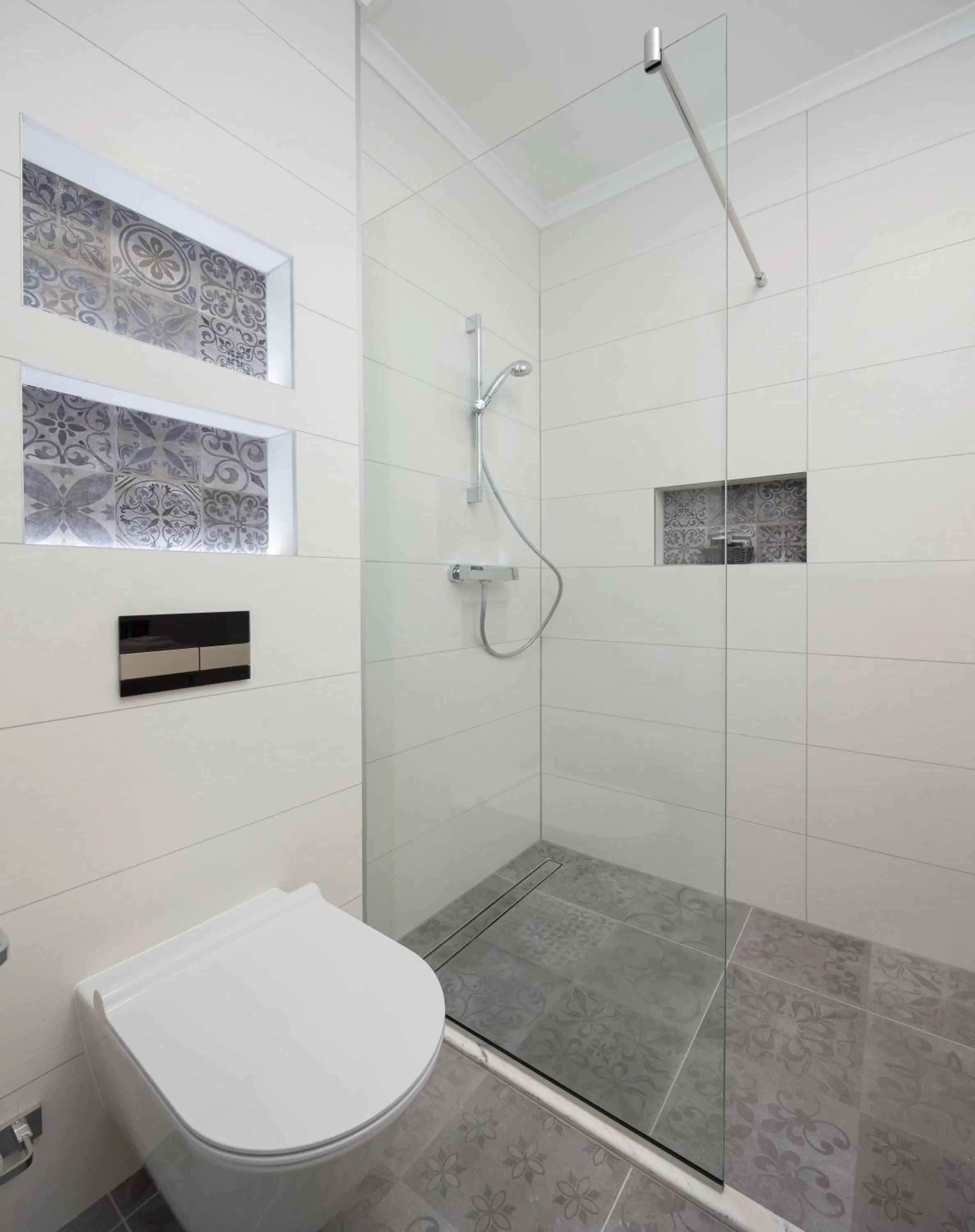 Shower in Sleep Split