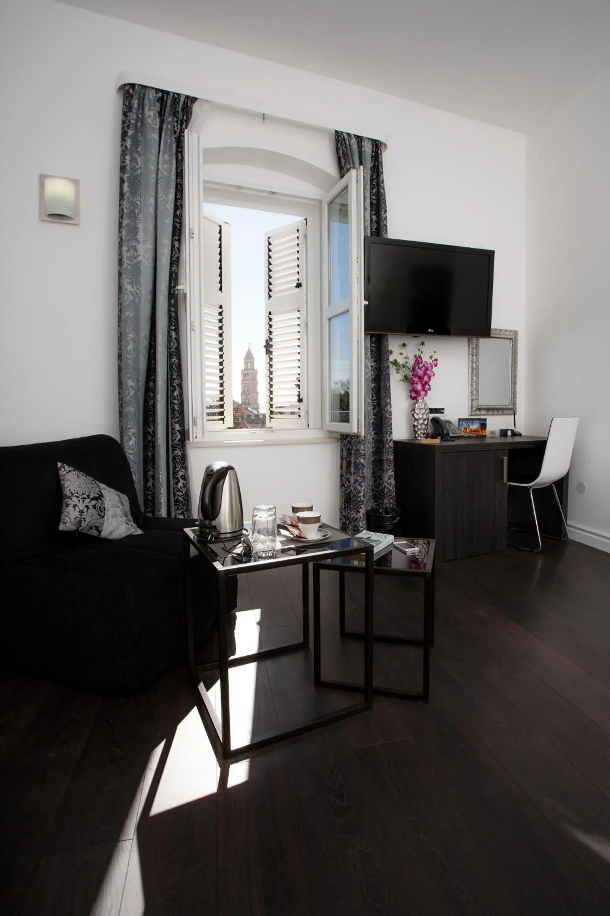 Luxury Suite with City View in Sleep Split Luxury Suite with City View in Sleep Split