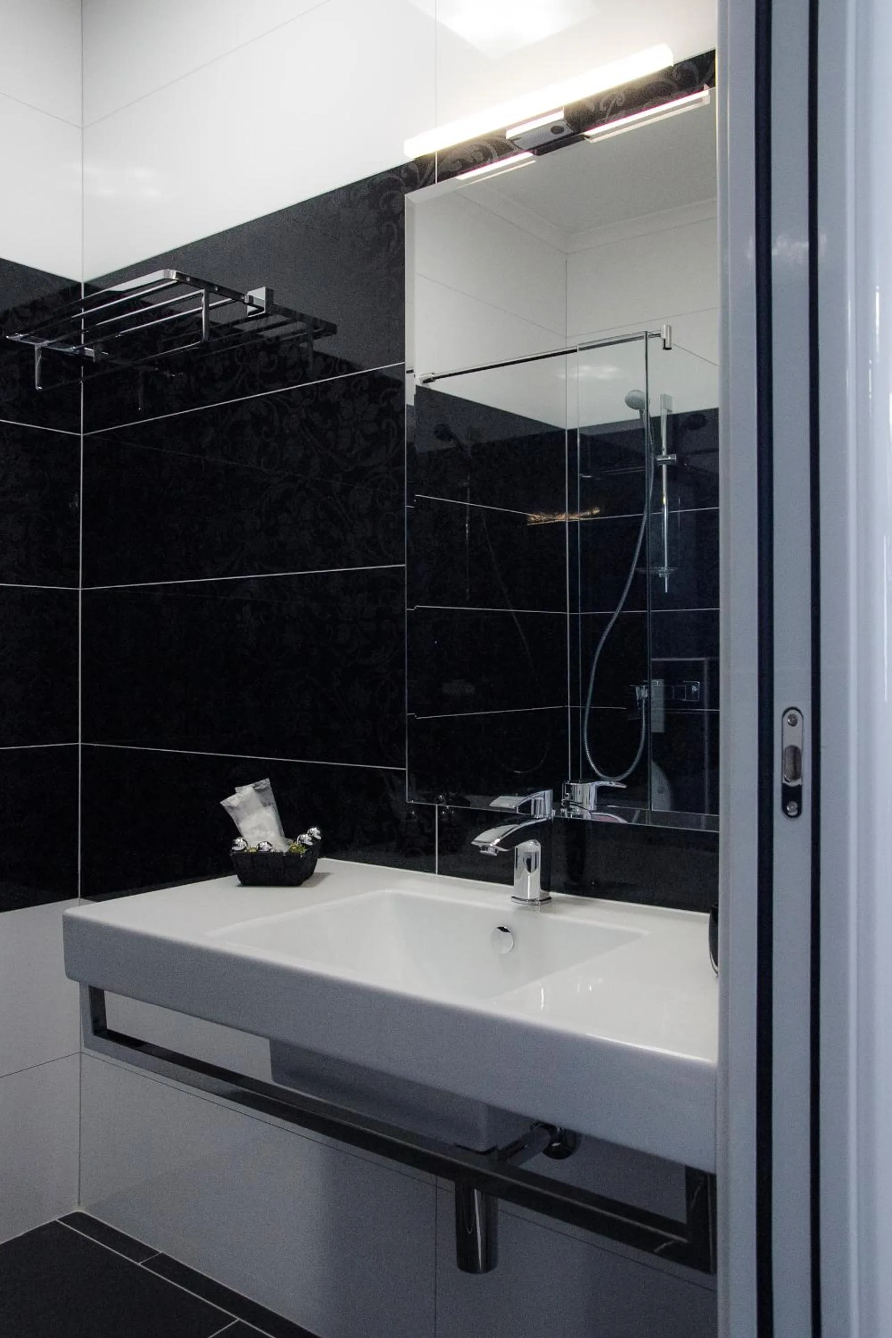 Bathroom in Sleep Split