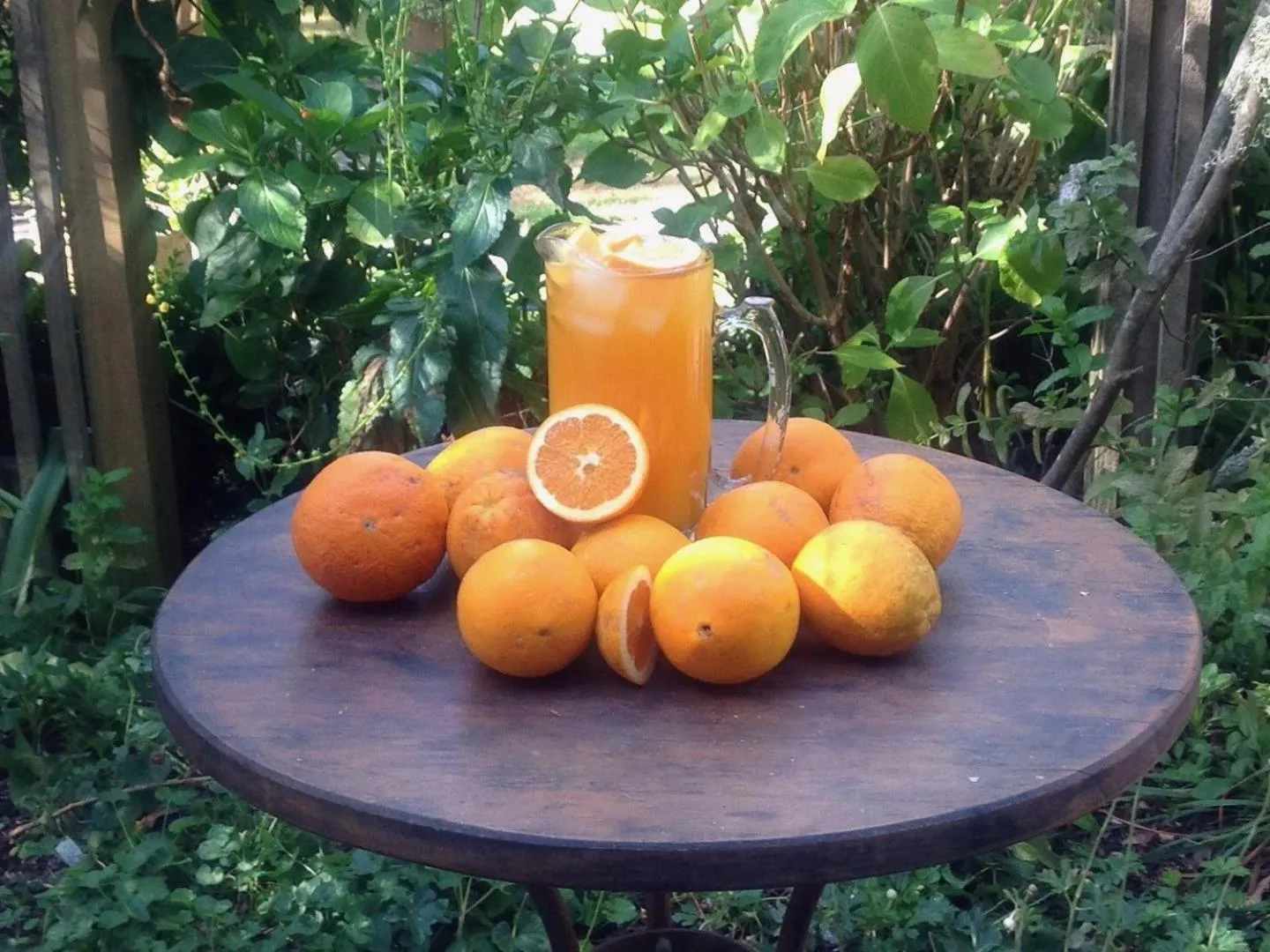 Breakfast in River Road Retreat