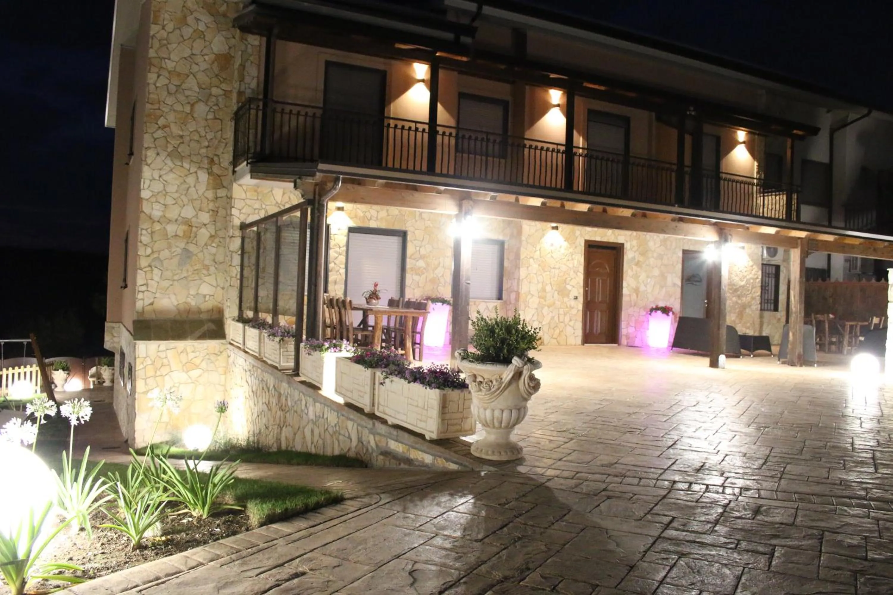 Patio in B&B Villa Emanuel