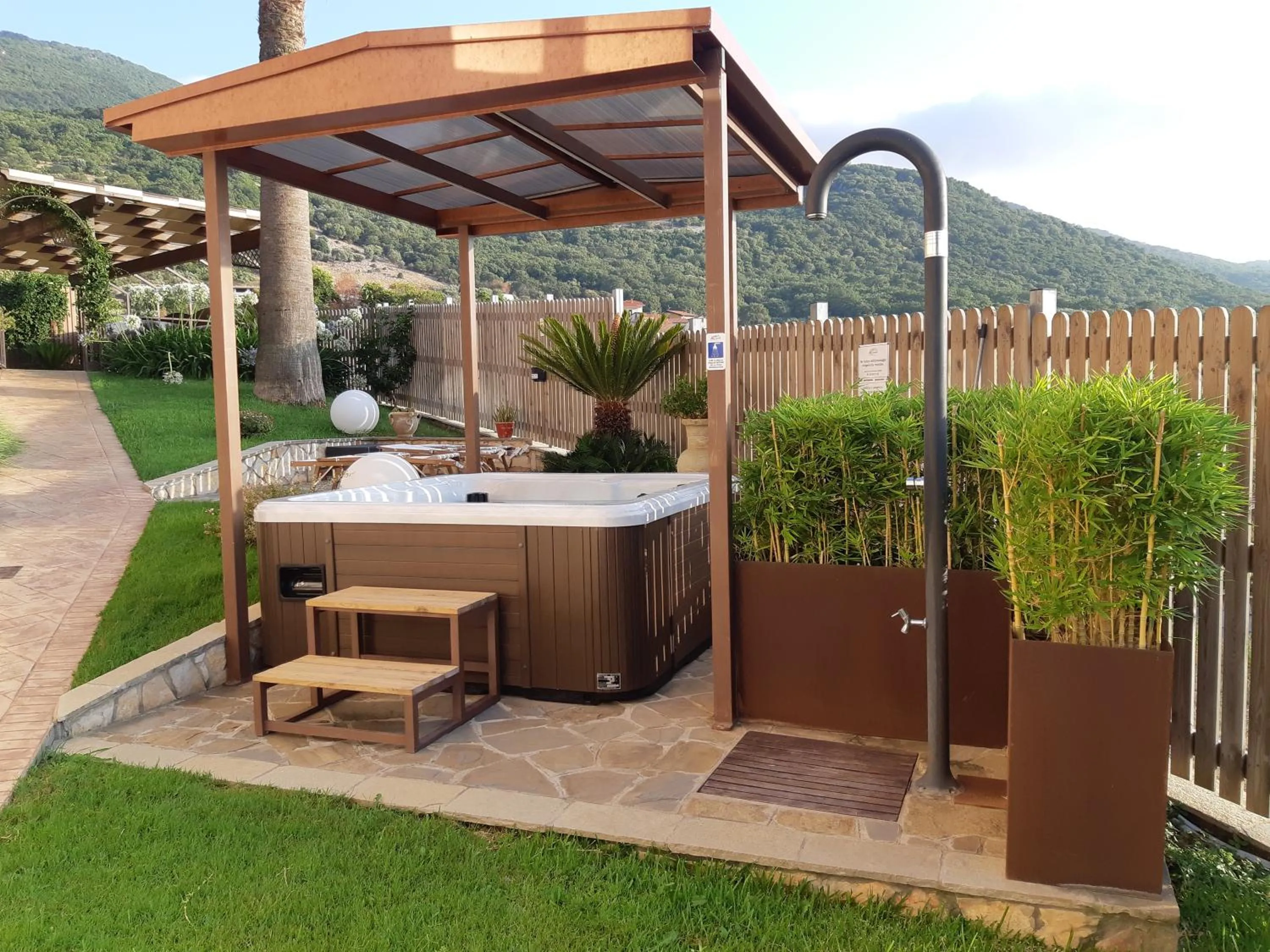 Swimming pool in B&B Villa Emanuel