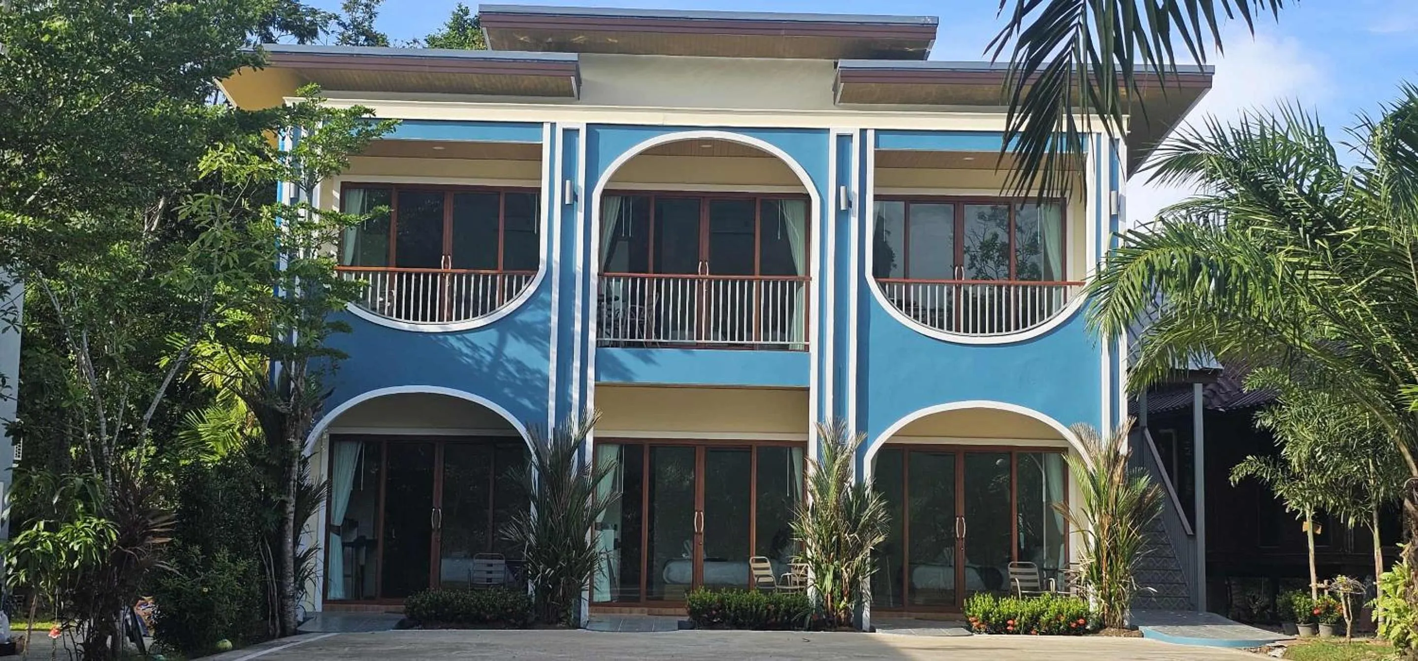 Baannai Lake View Resort