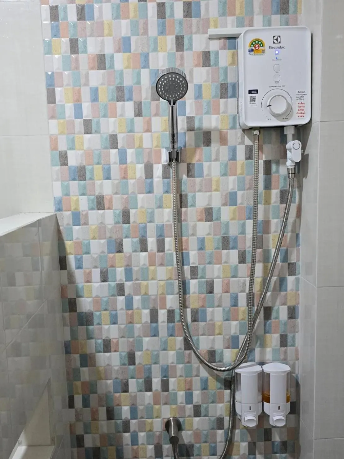 Baannai Lake View Resort