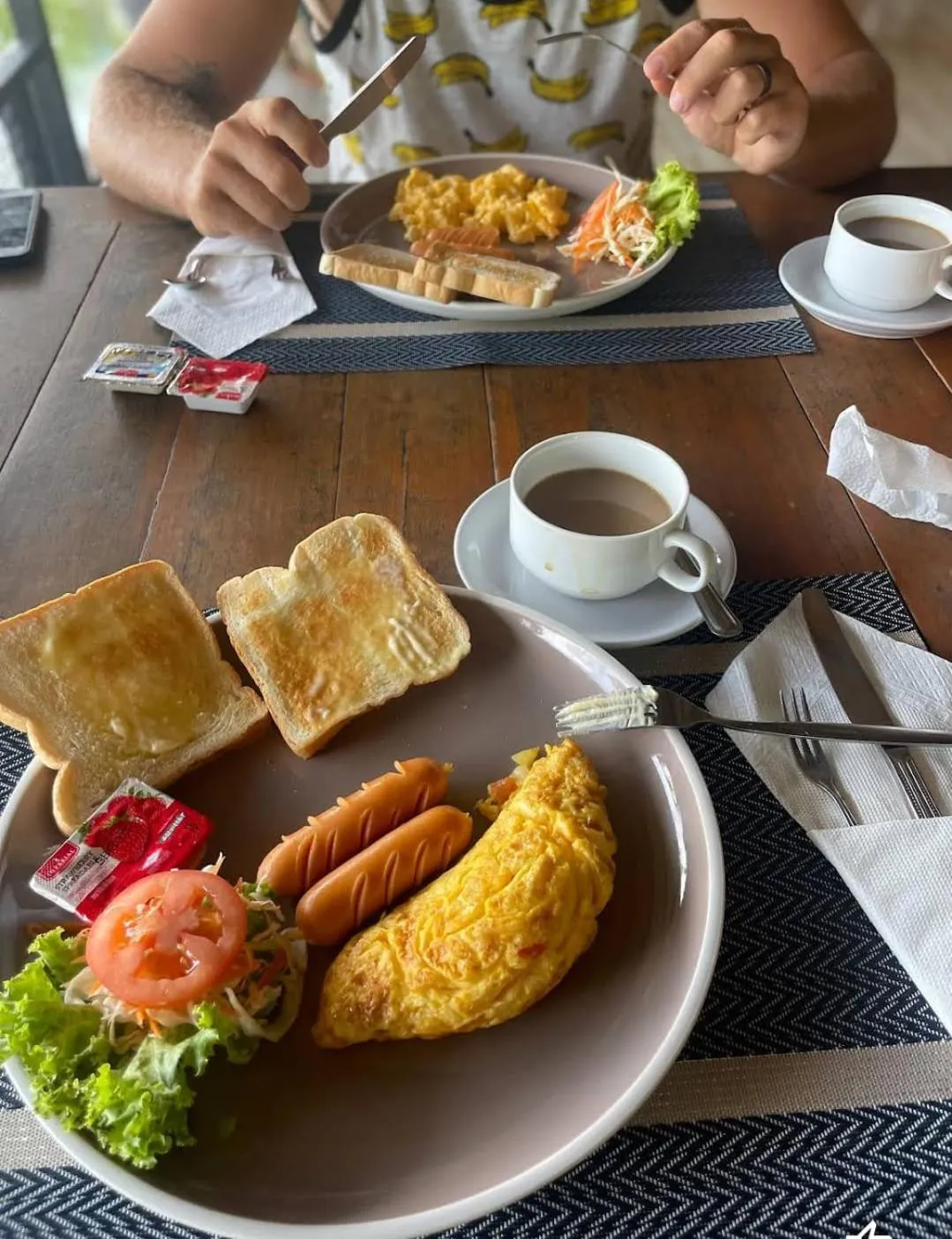 Baannai Lake View Resort