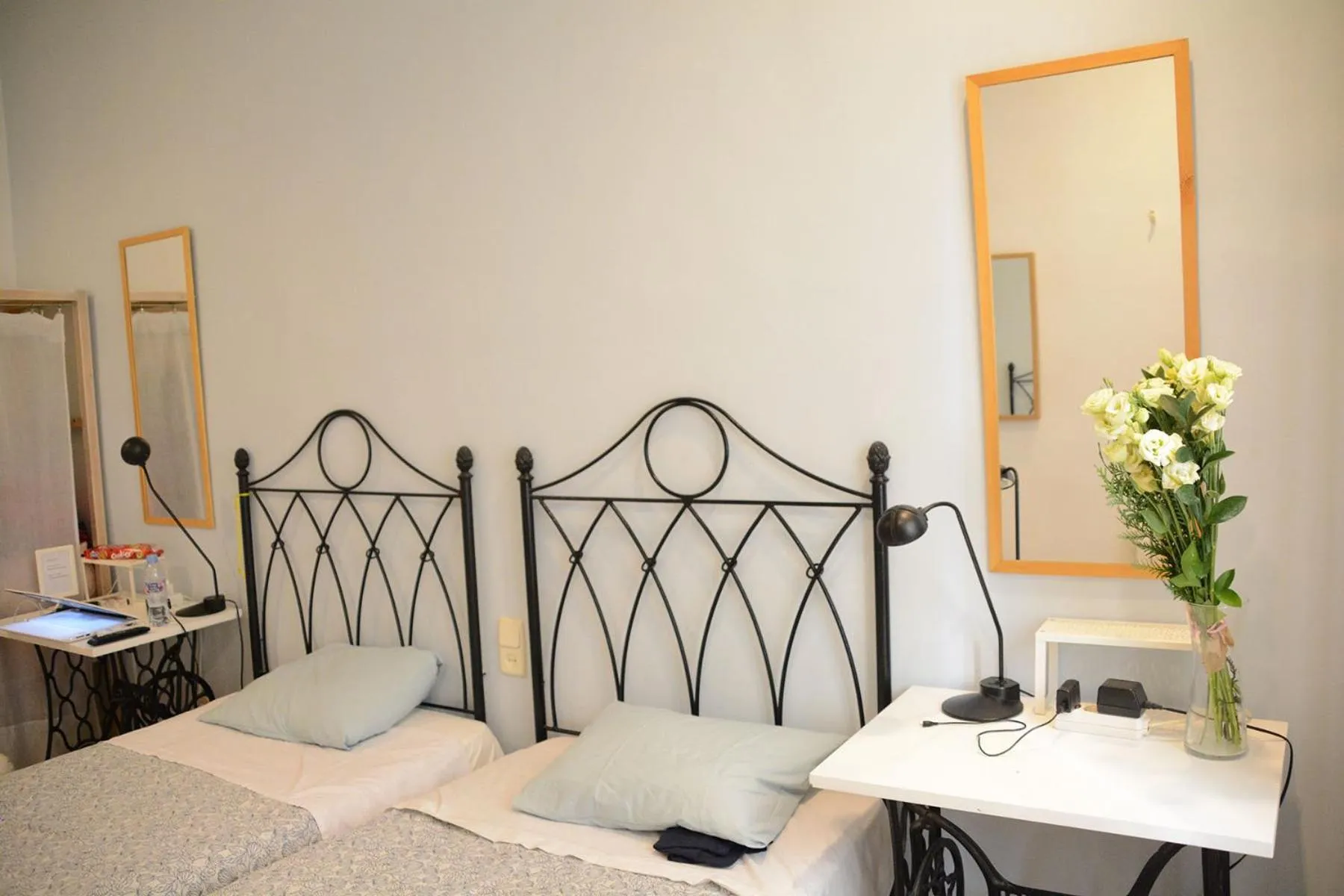 Photo of the whole room in Alvaro Residencia