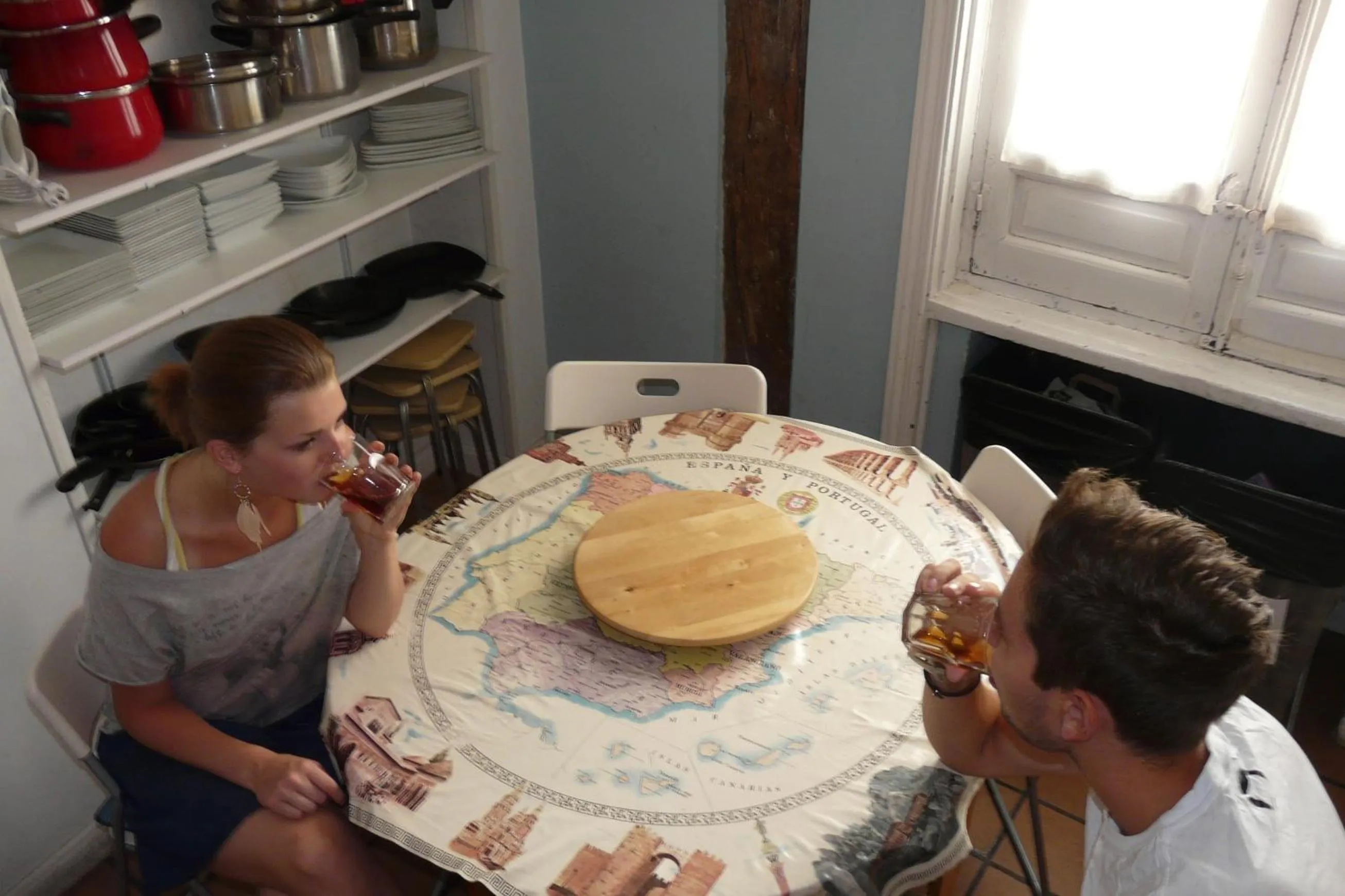 Communal kitchen in Alvaro Residencia