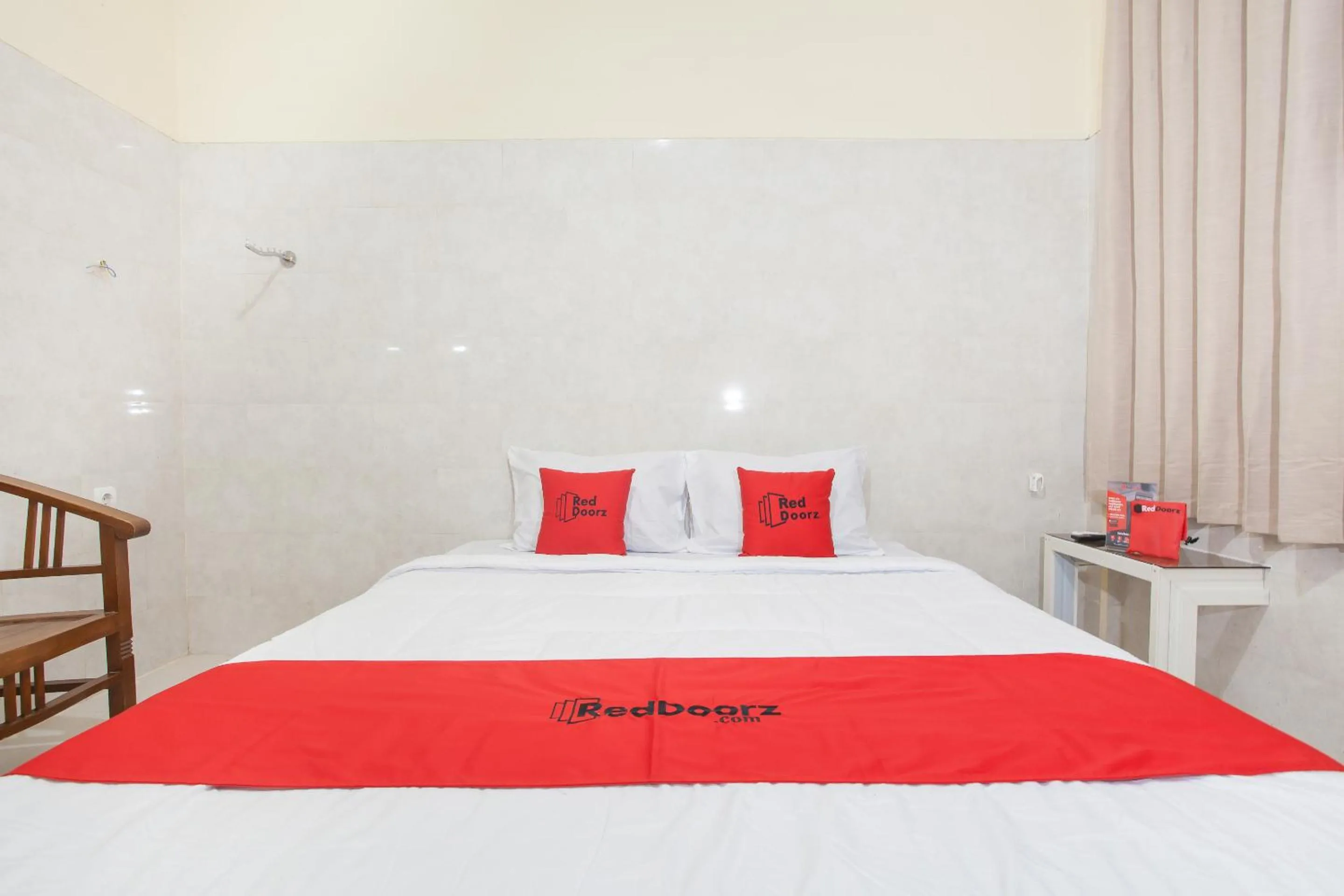 Bed in RedDoorz Syariah At Sedati