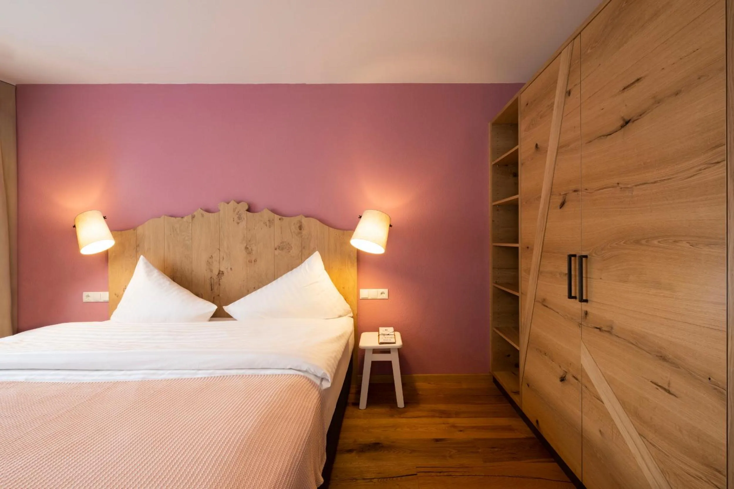 Bedroom, Bed in Sepp & Hannis Suiten im Dorf