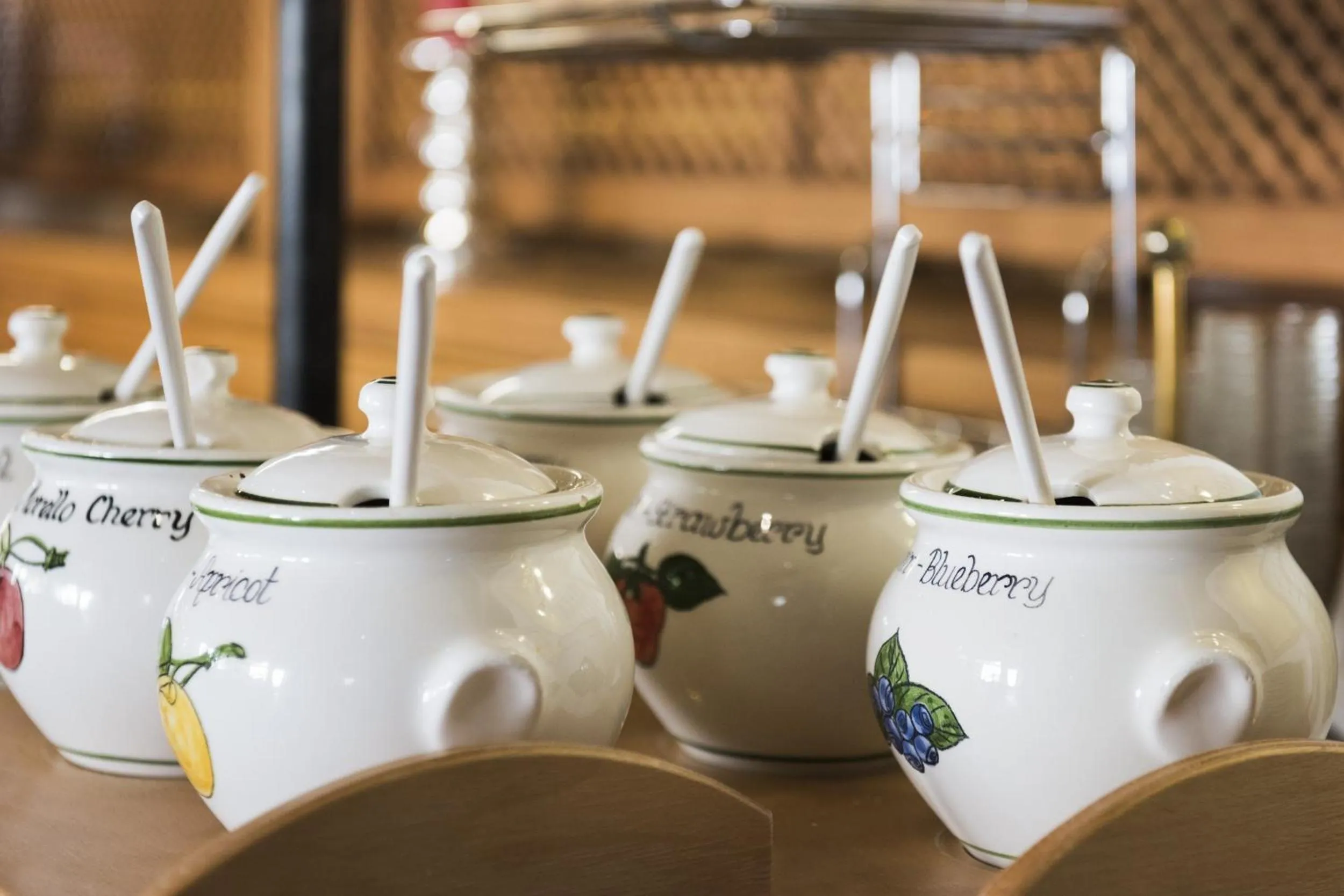 Buffet breakfast in Sepp & Hannis Suiten im Dorf