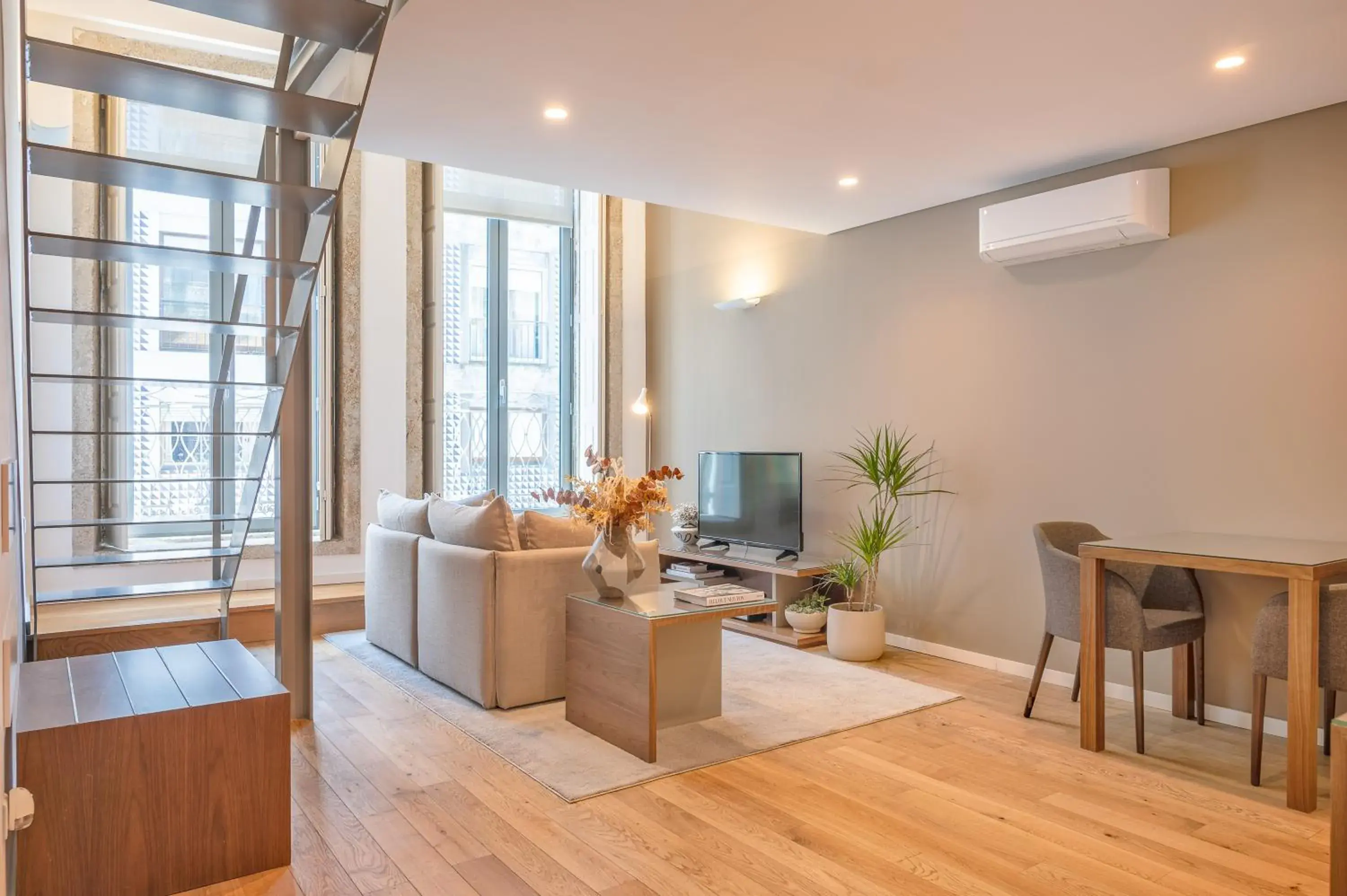 Standard Loft Duplex with Street View in UMA Santa Catarina - Pool & Fitness, Adults Only Standard Loft Duplex with Street View in UMA Santa Catarina - Pool & Fitness, Adults Only