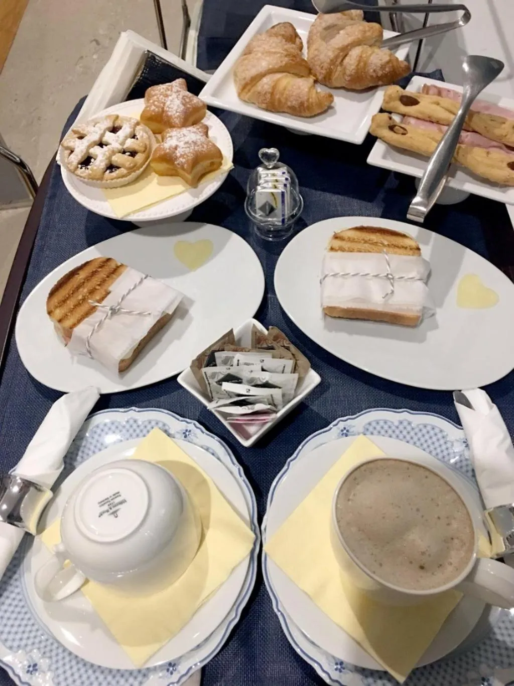 Breakfast in B&B Orsini 46