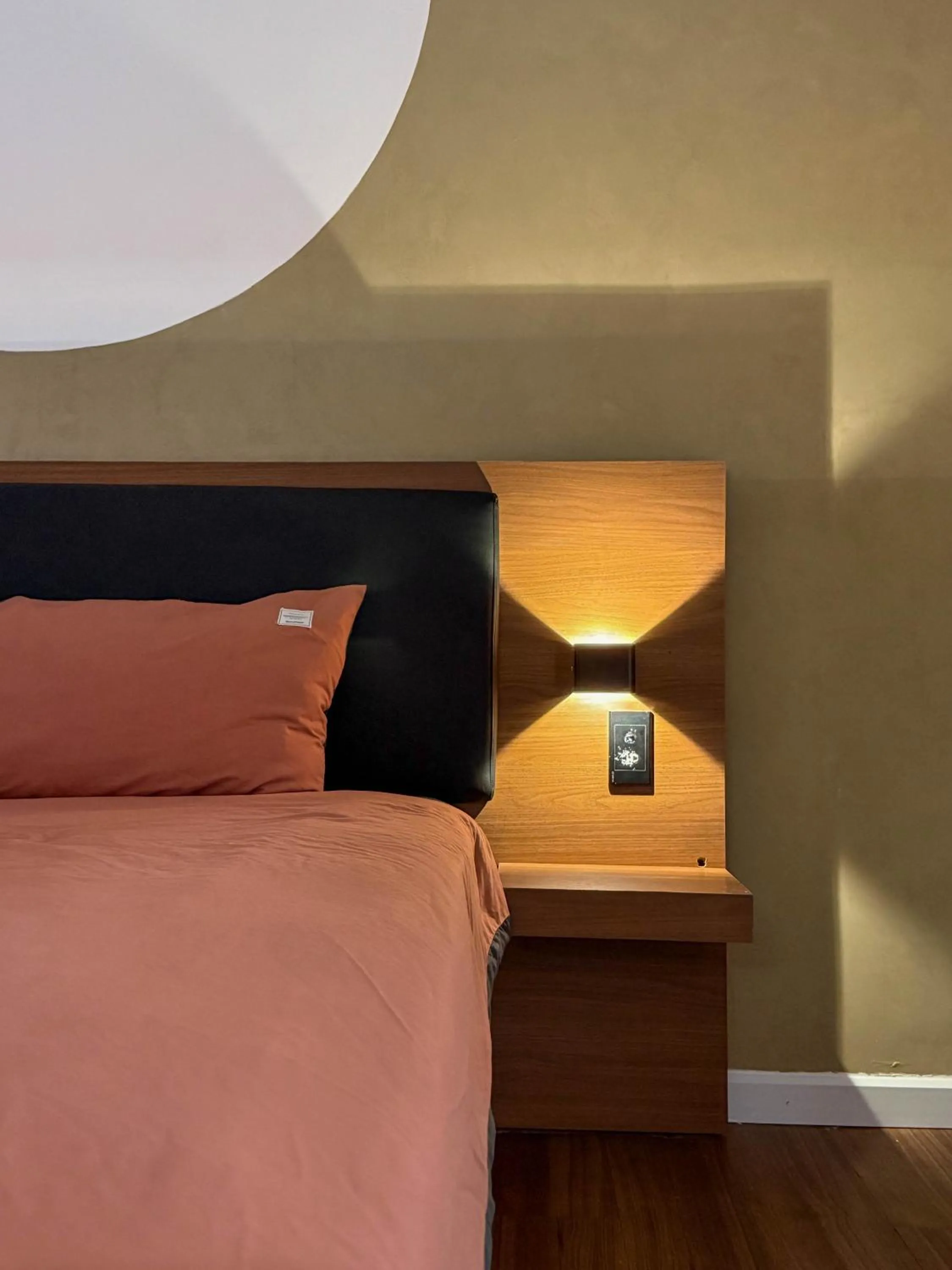 Bed in Hoang Long Son 2