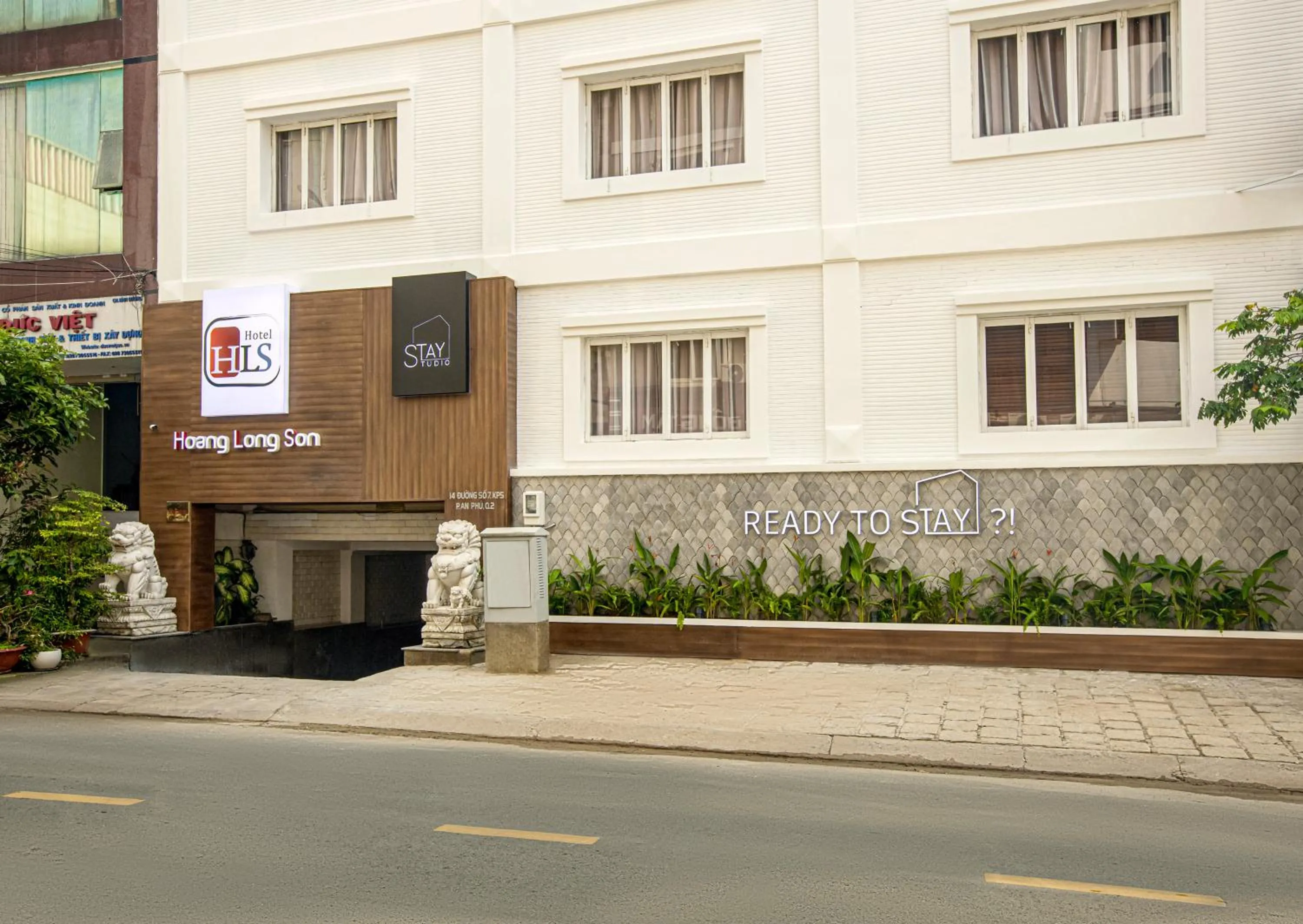 Property building in Hoang Long Son 2