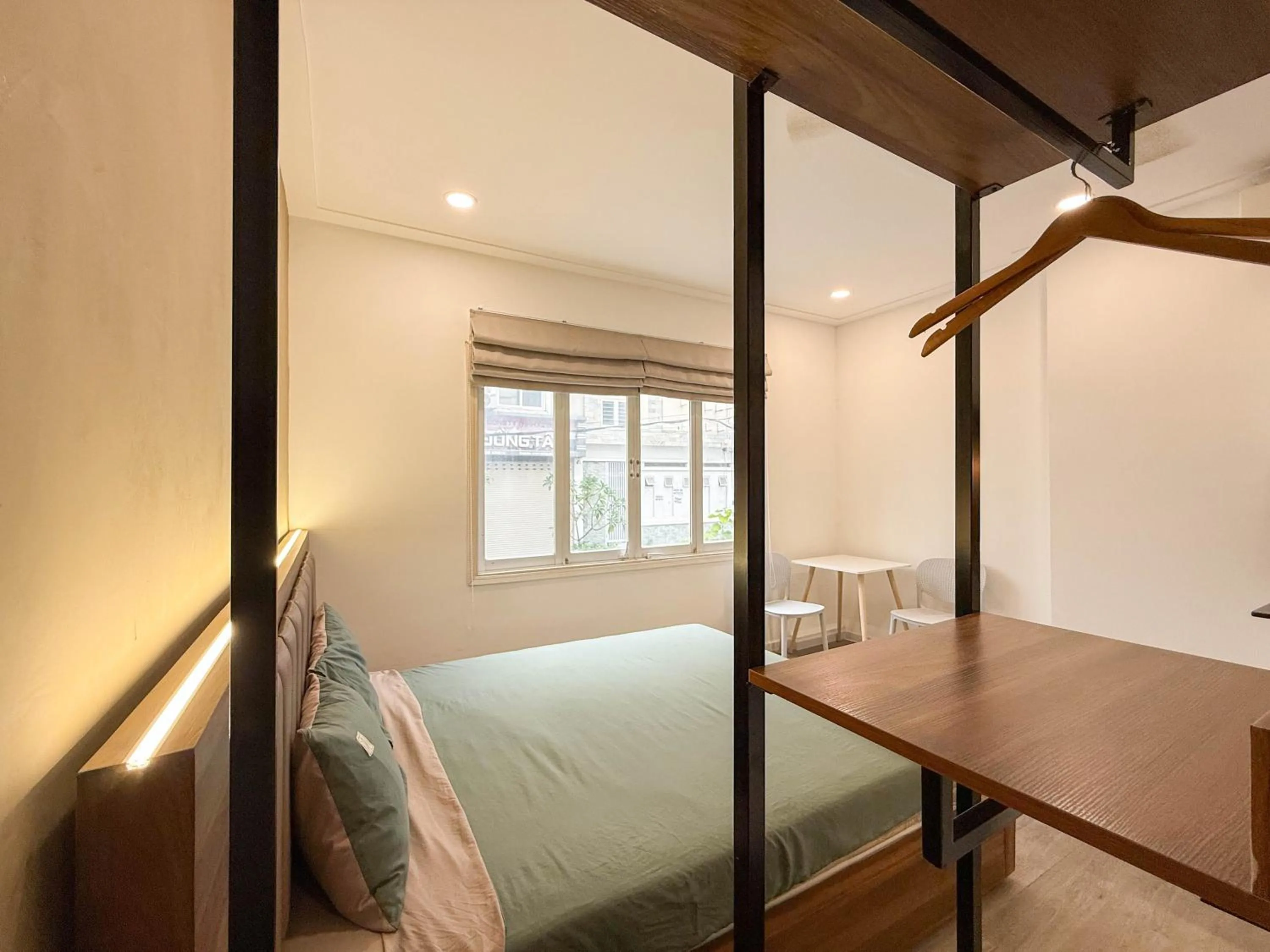 Bed in Hoang Long Son 2