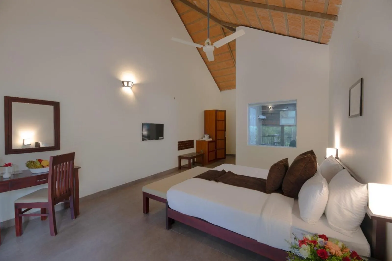 Photo of the whole room, Bed in Abad Brookside Wayanad