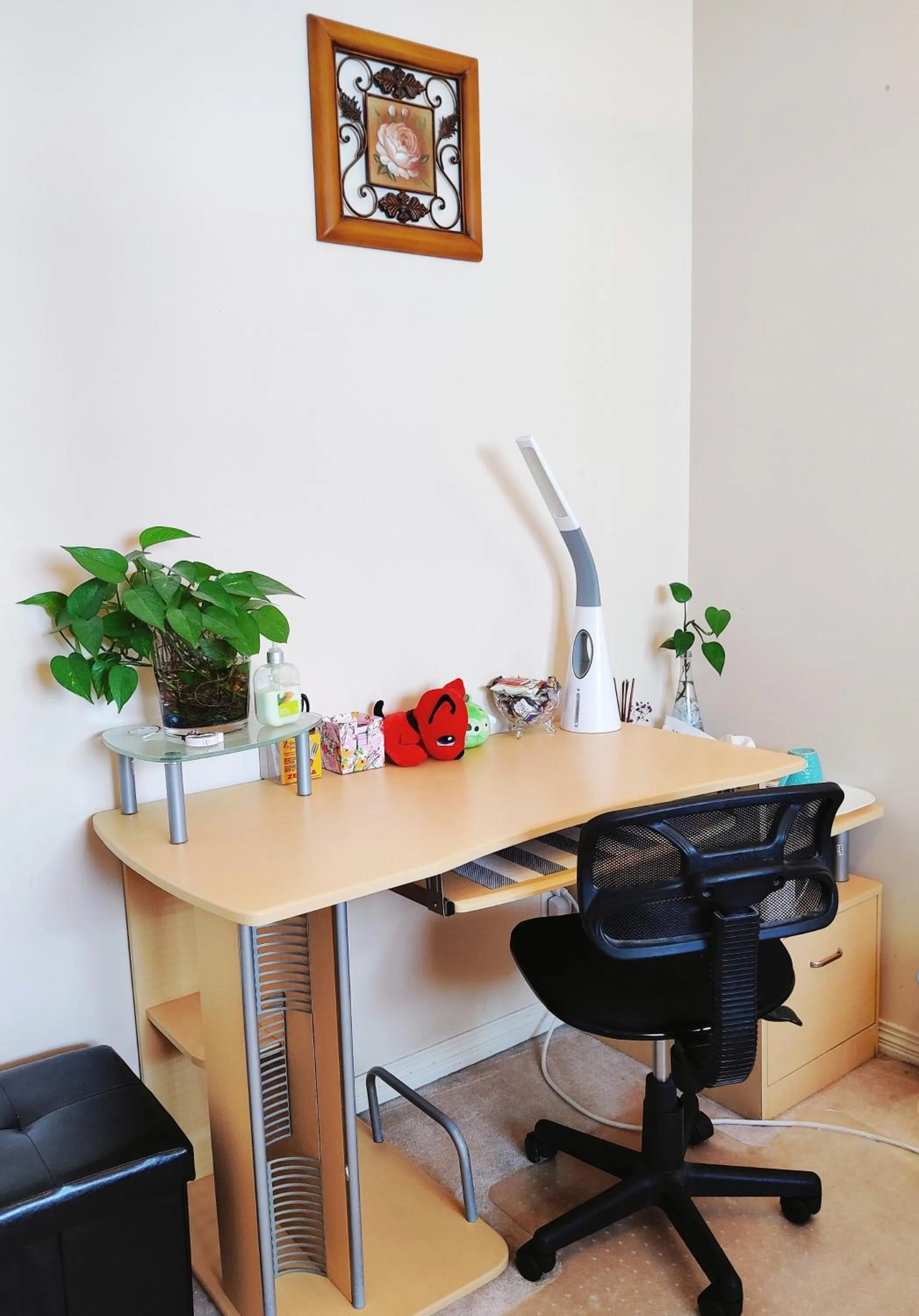 hair dresser in Helen's House / Close to Skytrain and Airport