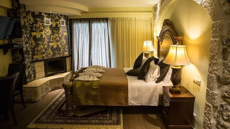 Deluxe Double or Twin Room with Balcony in Archontopetra Boutique Hotel Deluxe Double or Twin Room with Balcony in Archontopetra Boutique Hotel