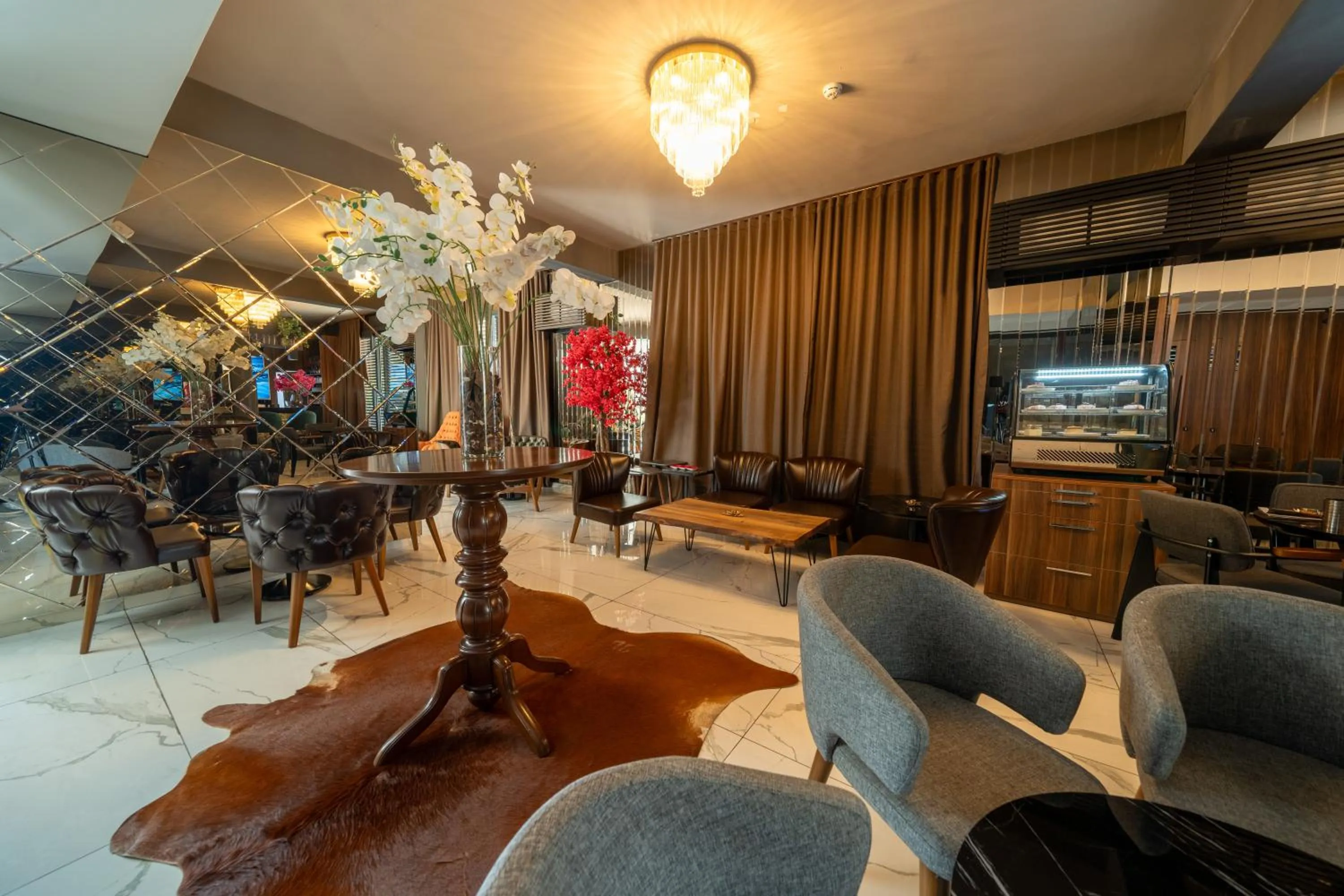 Lobby or reception in Sky Roof Hotel