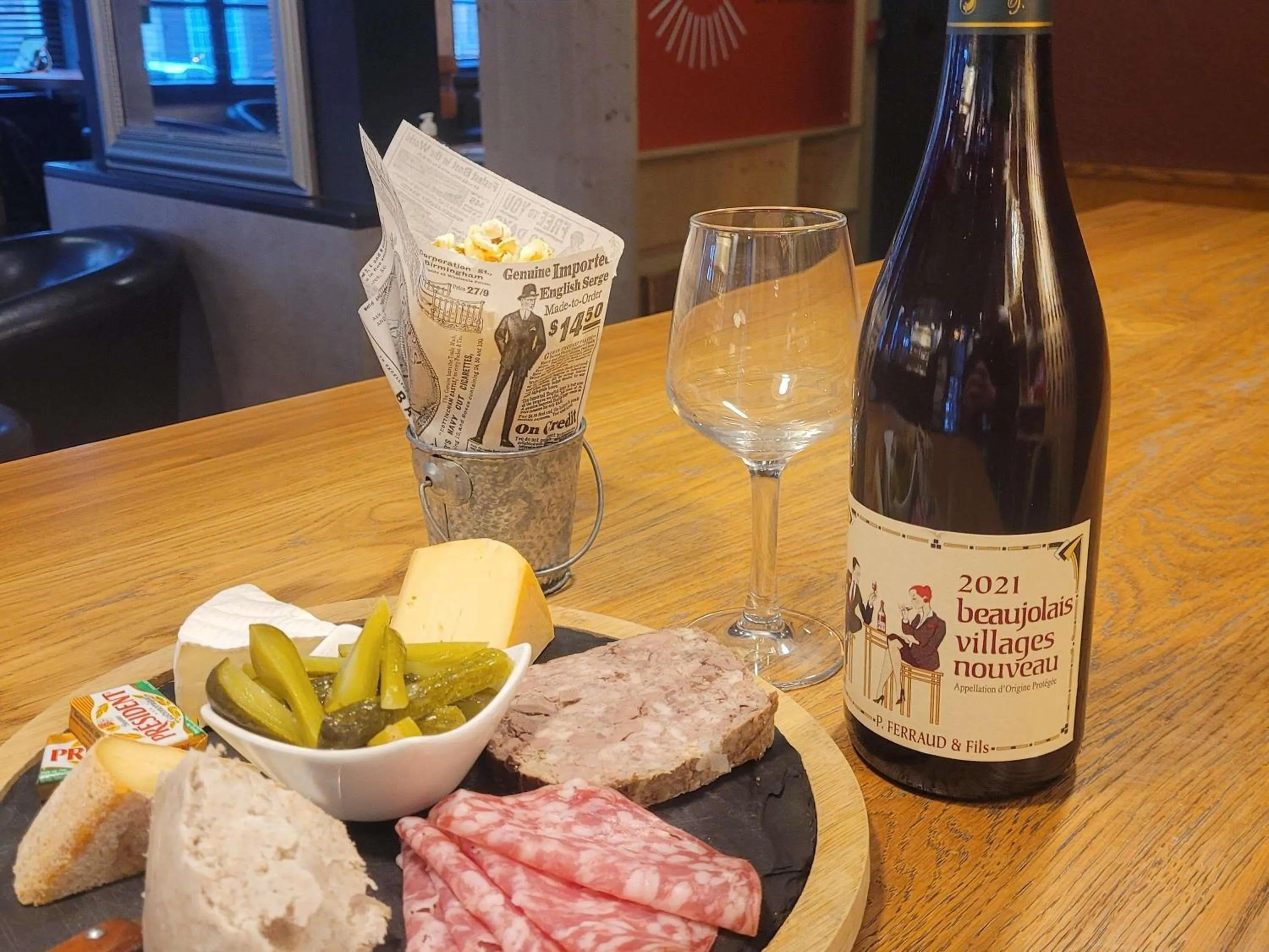 Lounge or bar in ibis Saint-Omer Centre