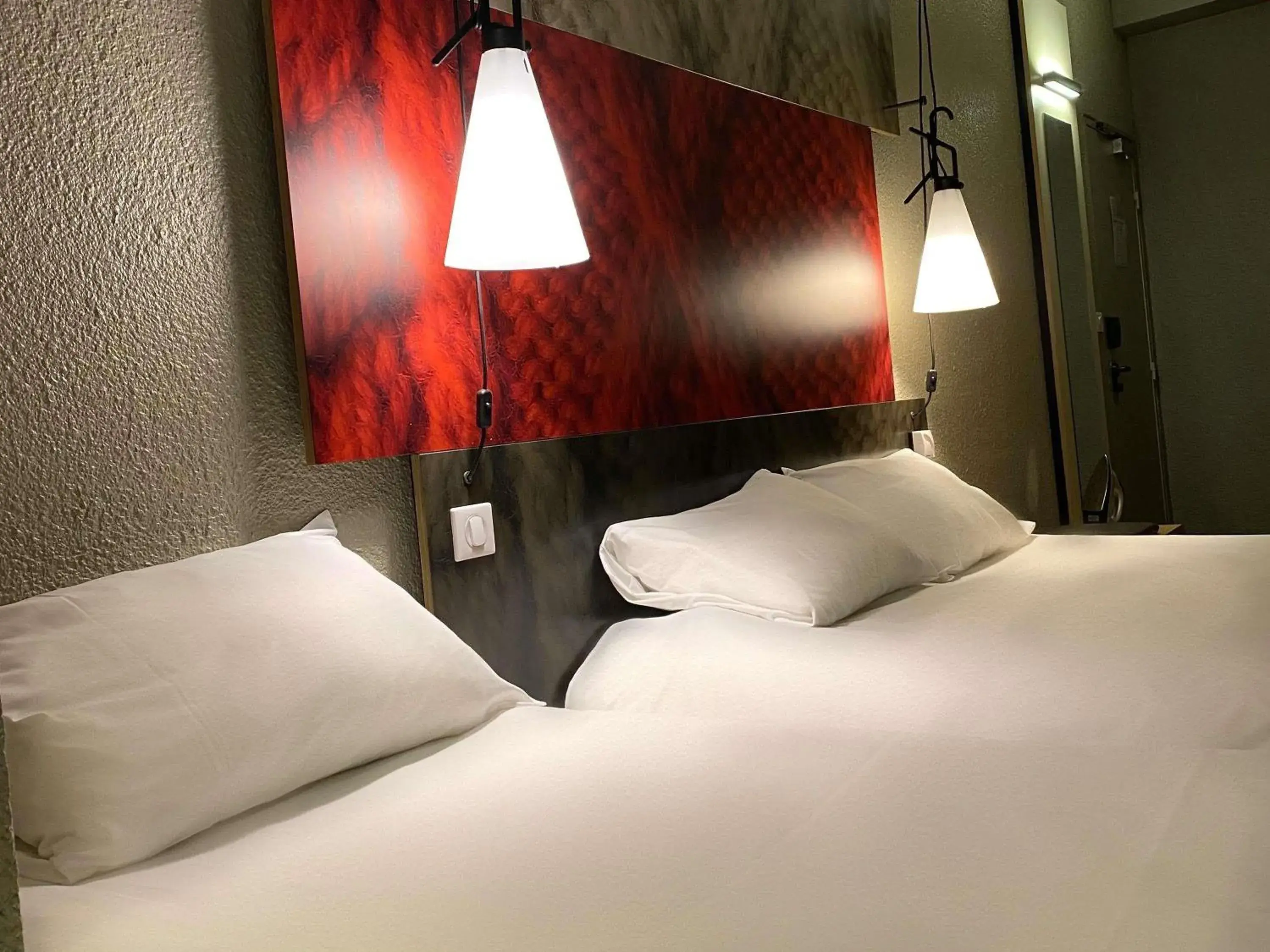 Bedroom, Bed in ibis Saint-Omer Centre Bedroom, Bed in ibis Saint-Omer Centre