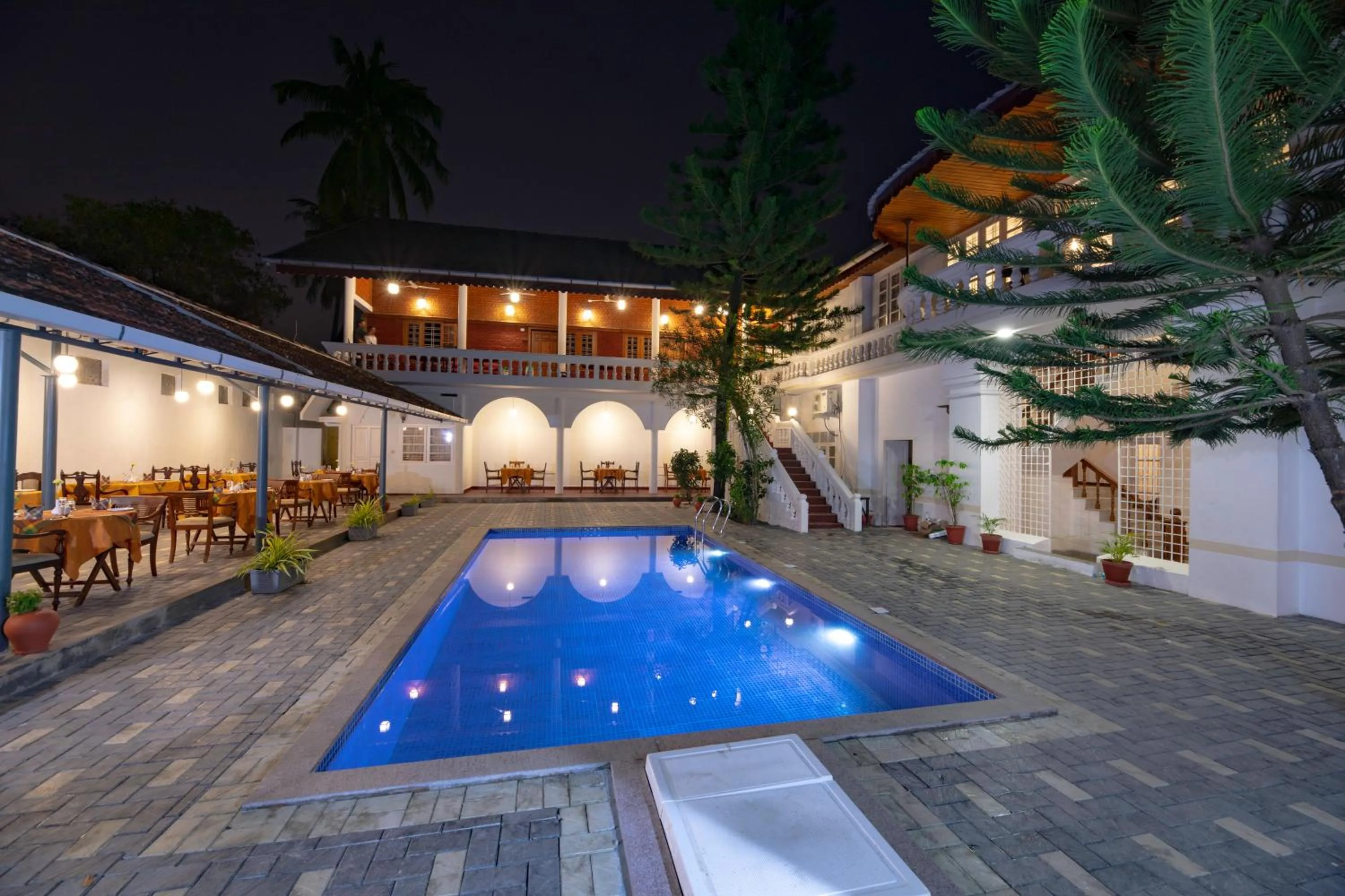 Swimming pool in Dutch Bungalow