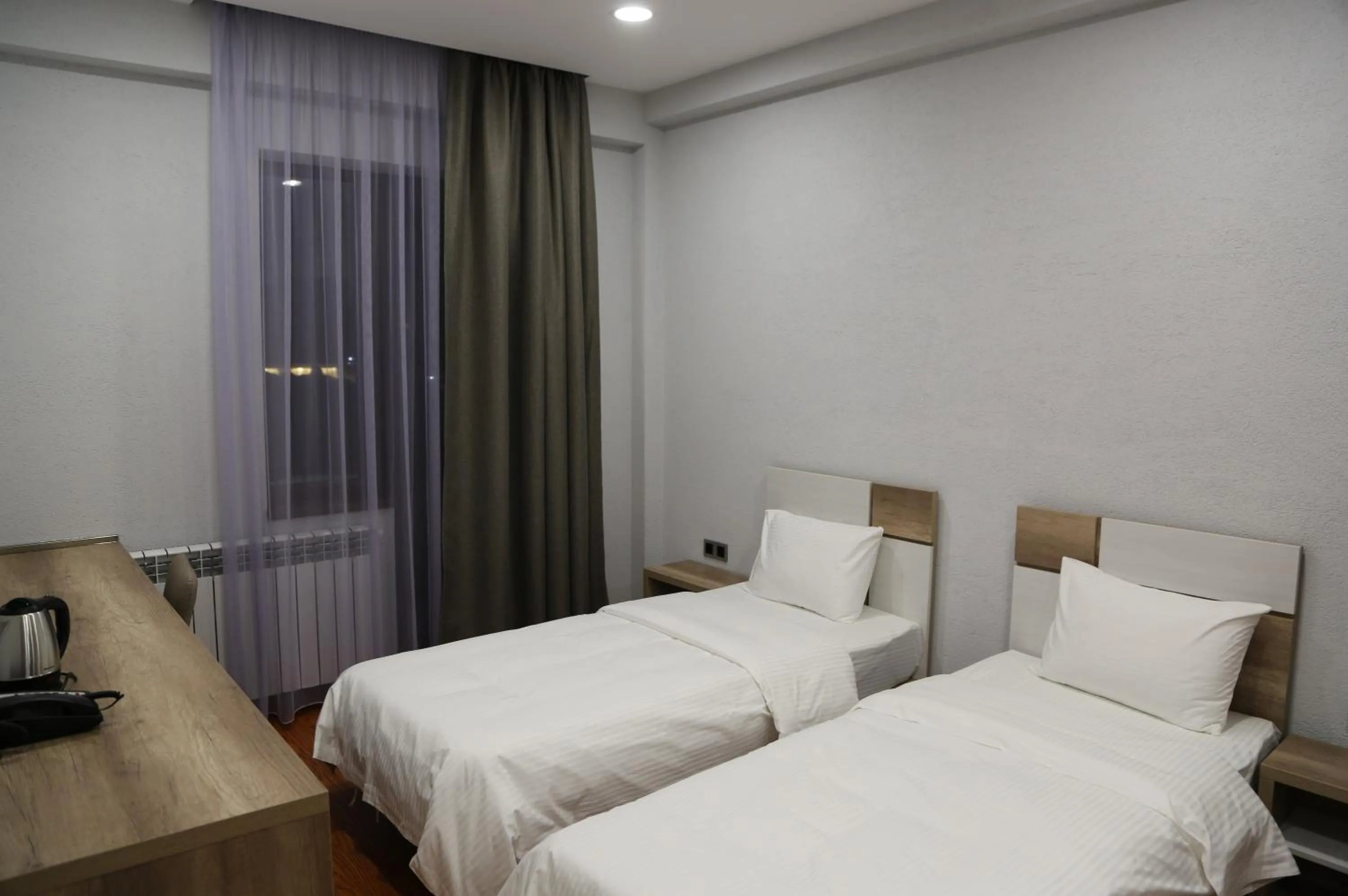 Twin Room with Balcony in Ereto Hotel by SnowTime