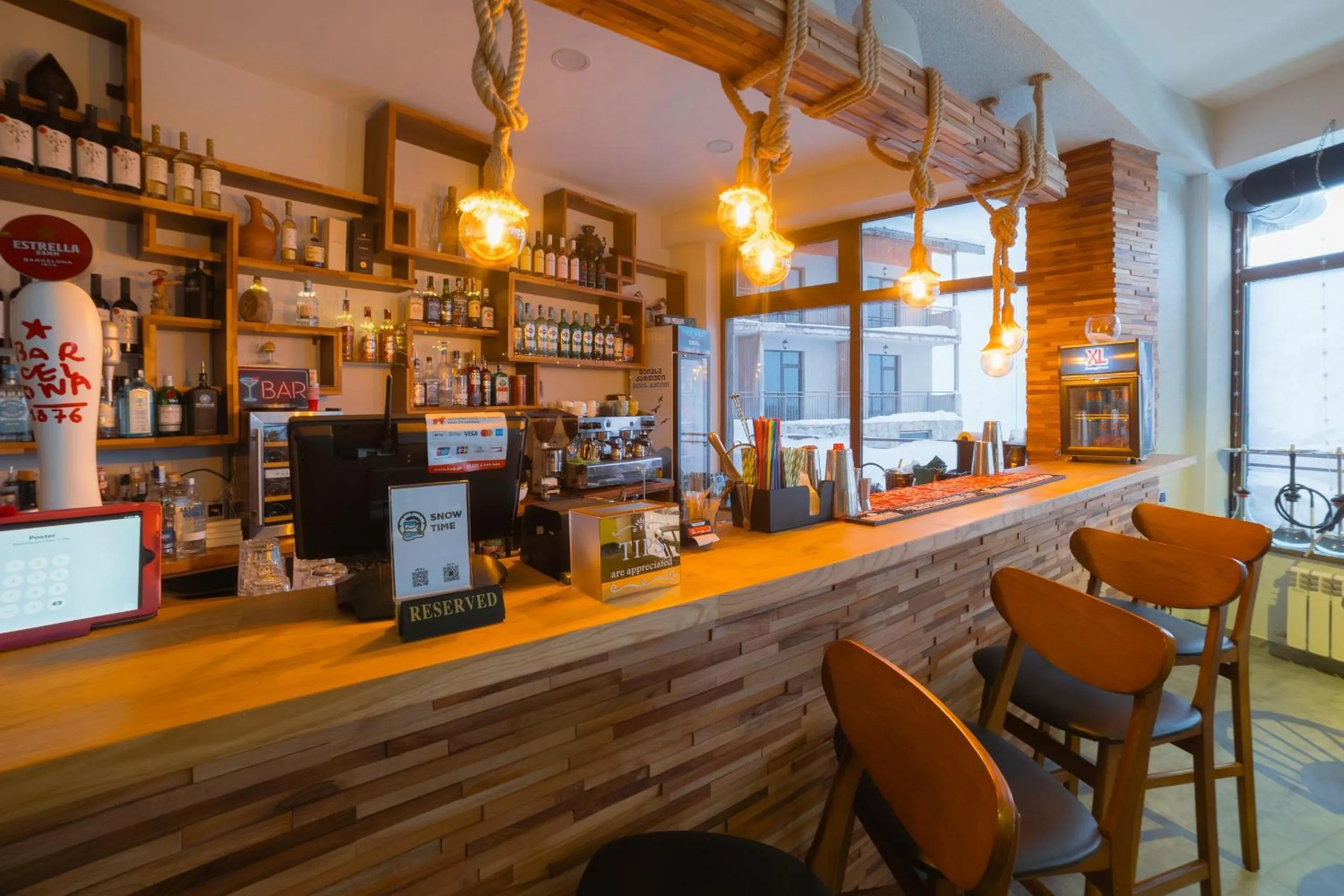 Ereto Hotel by SnowTime