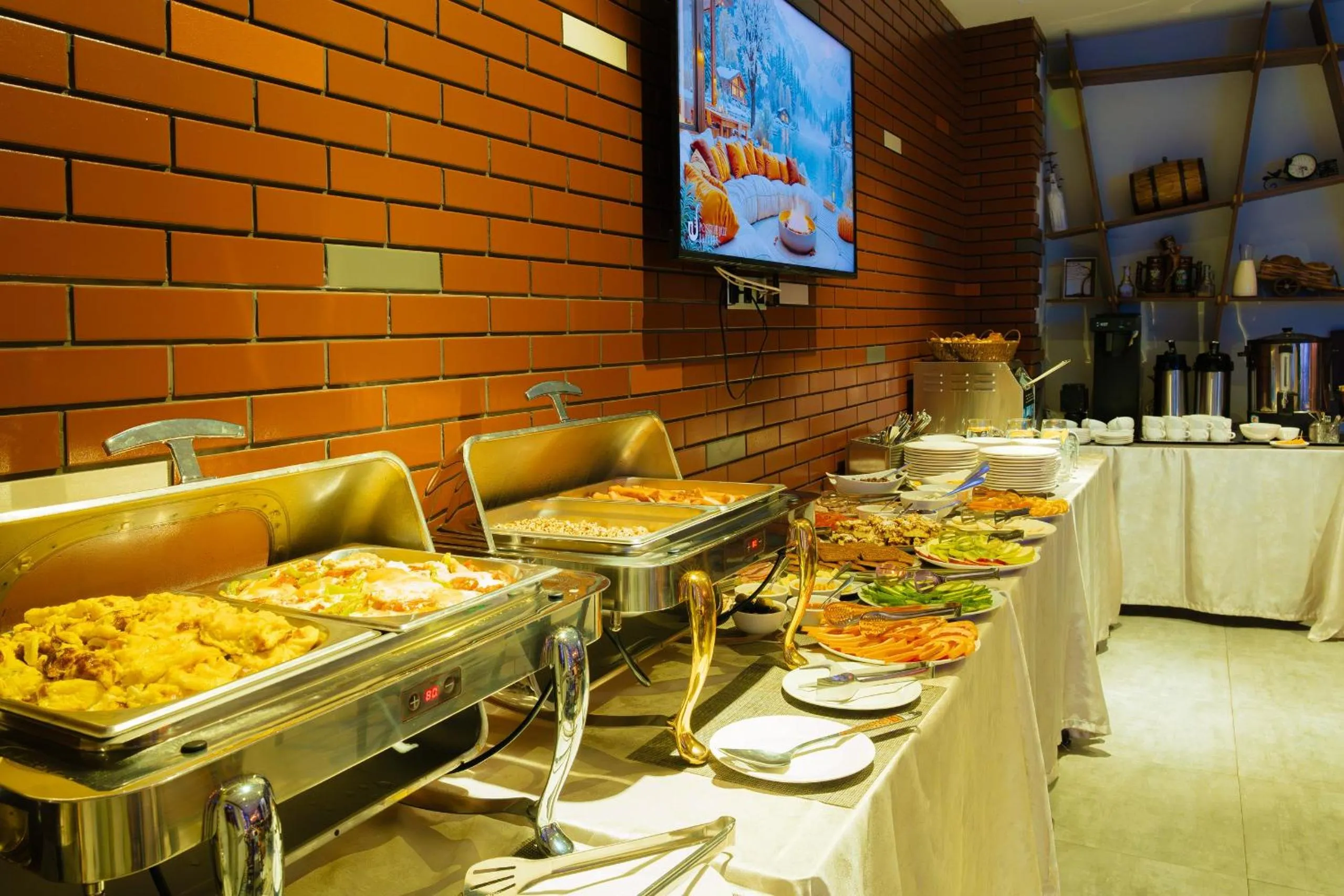 Ereto Hotel by SnowTime