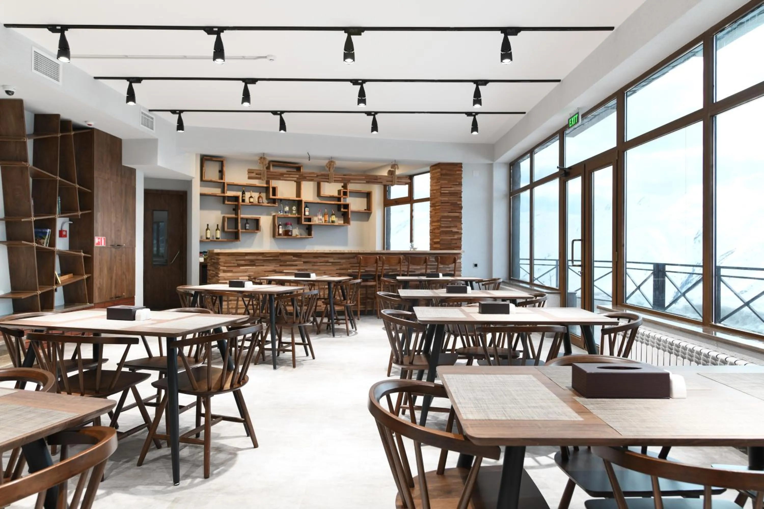 Restaurant/places to eat in Ereto Hotel by SnowTime