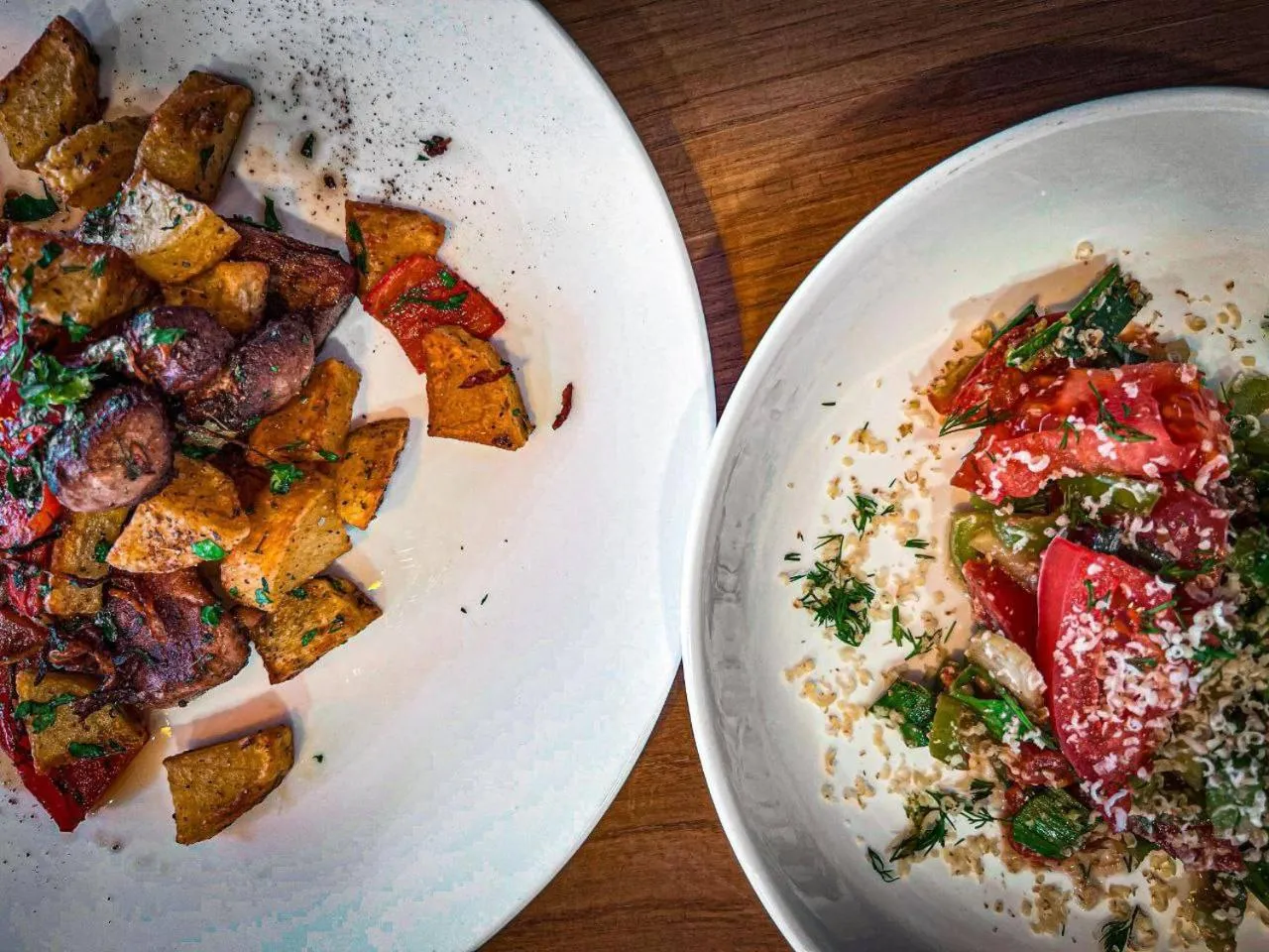 Food in Ereto Hotel by SnowTime