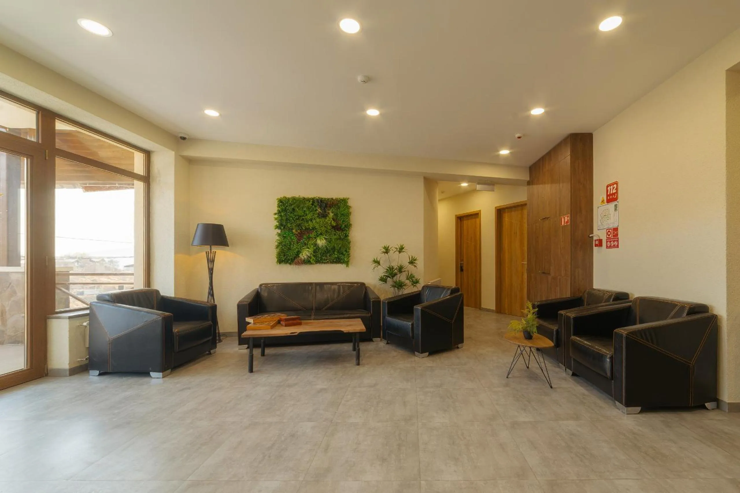 Ereto Hotel by SnowTime