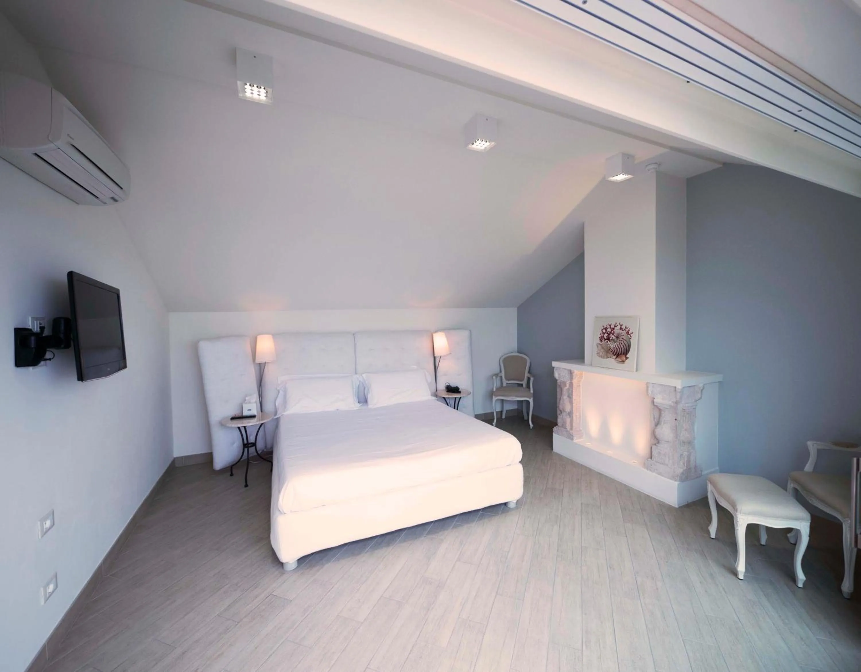 Bedroom, Bed in Hotel San Pietro Palace