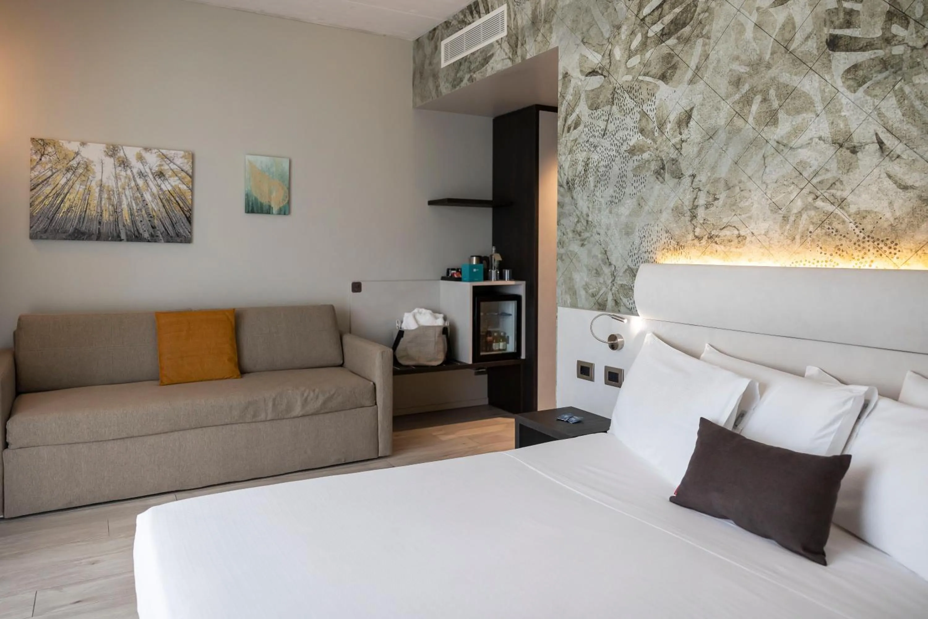 Bedroom, Bed in Vision Hotel