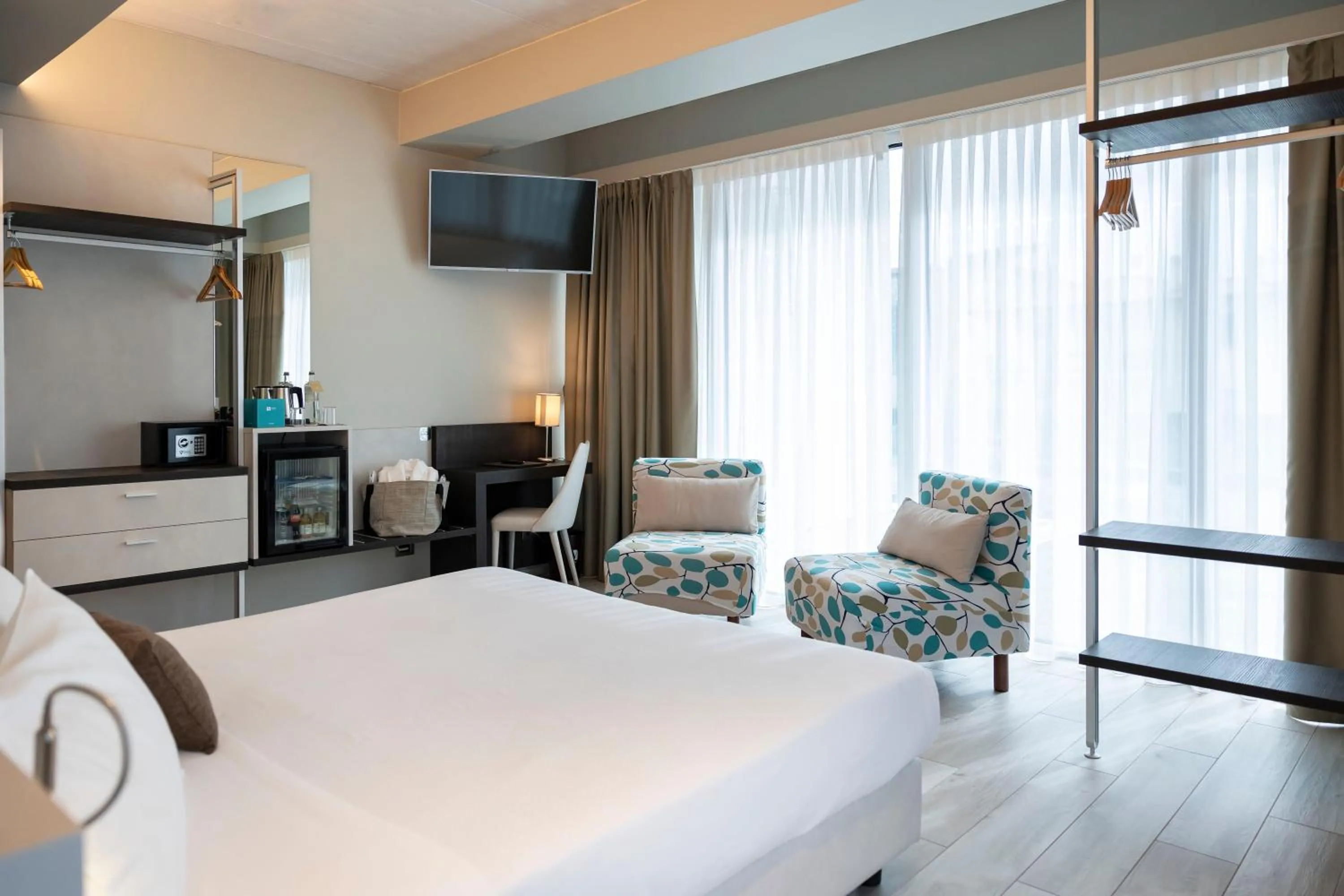 Bedroom, Bed in Vision Hotel