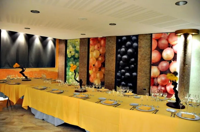 Banquet/Function facilities in Hotel Fonda Neus