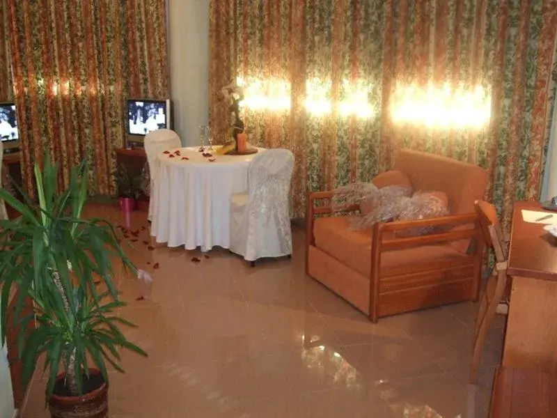 Mini Suite in Hotel Fonda Neus Mini Suite in Hotel Fonda Neus